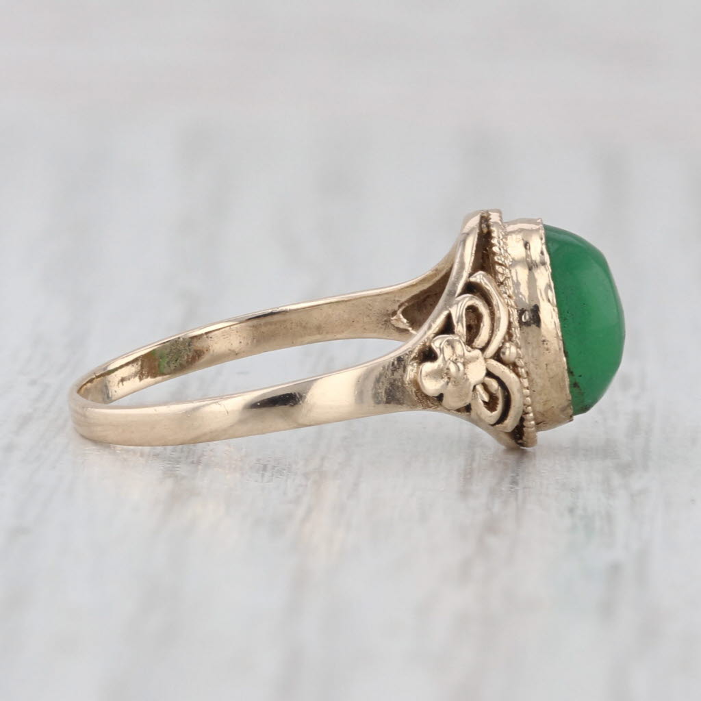Vintage Green Glass Ring 10k Yellow Gold Size 6.75 Oval Cabochon Solitaire