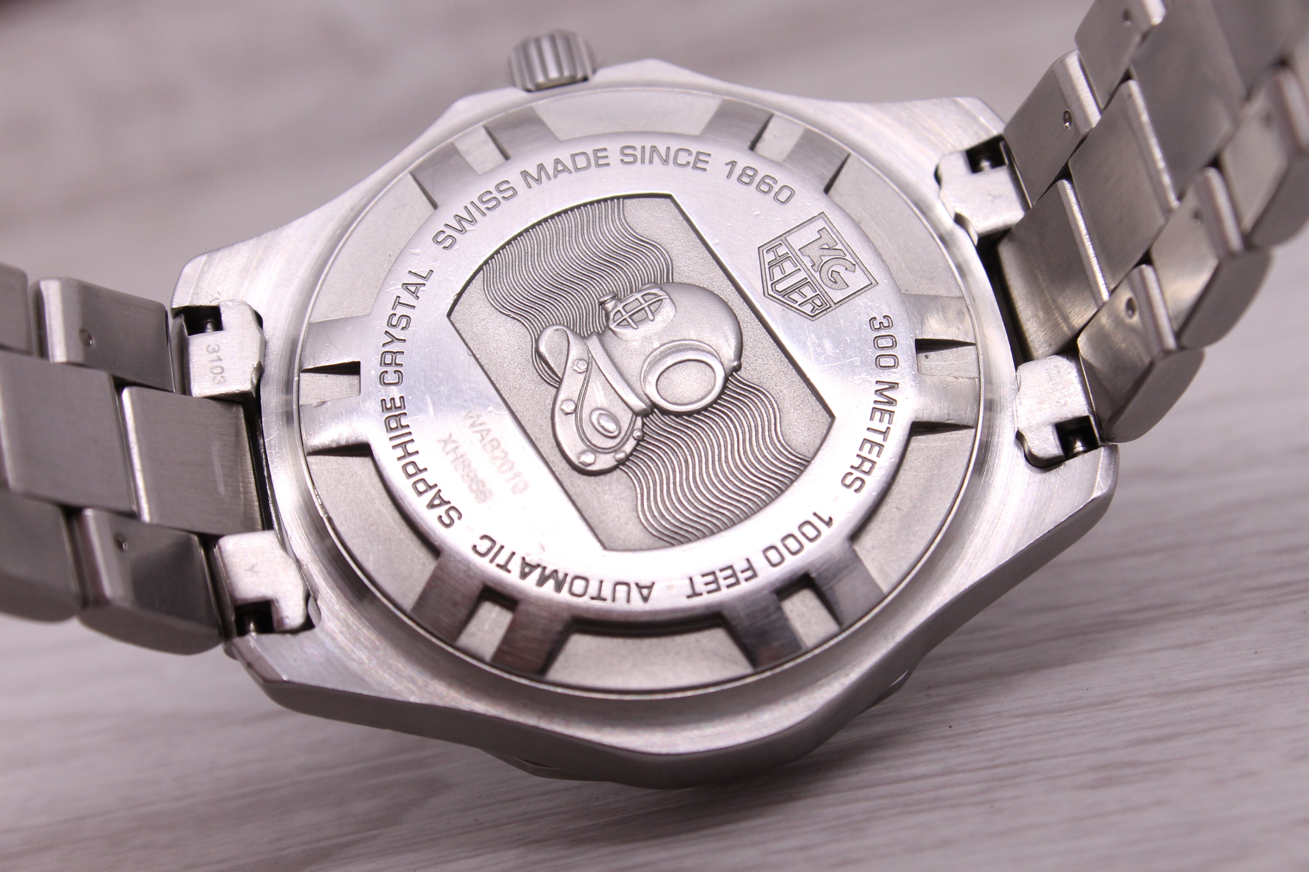 Tag Heuer 41mm Stainless Steel Automatic 300m Mens Divers Watch WAB2010 Bracelet