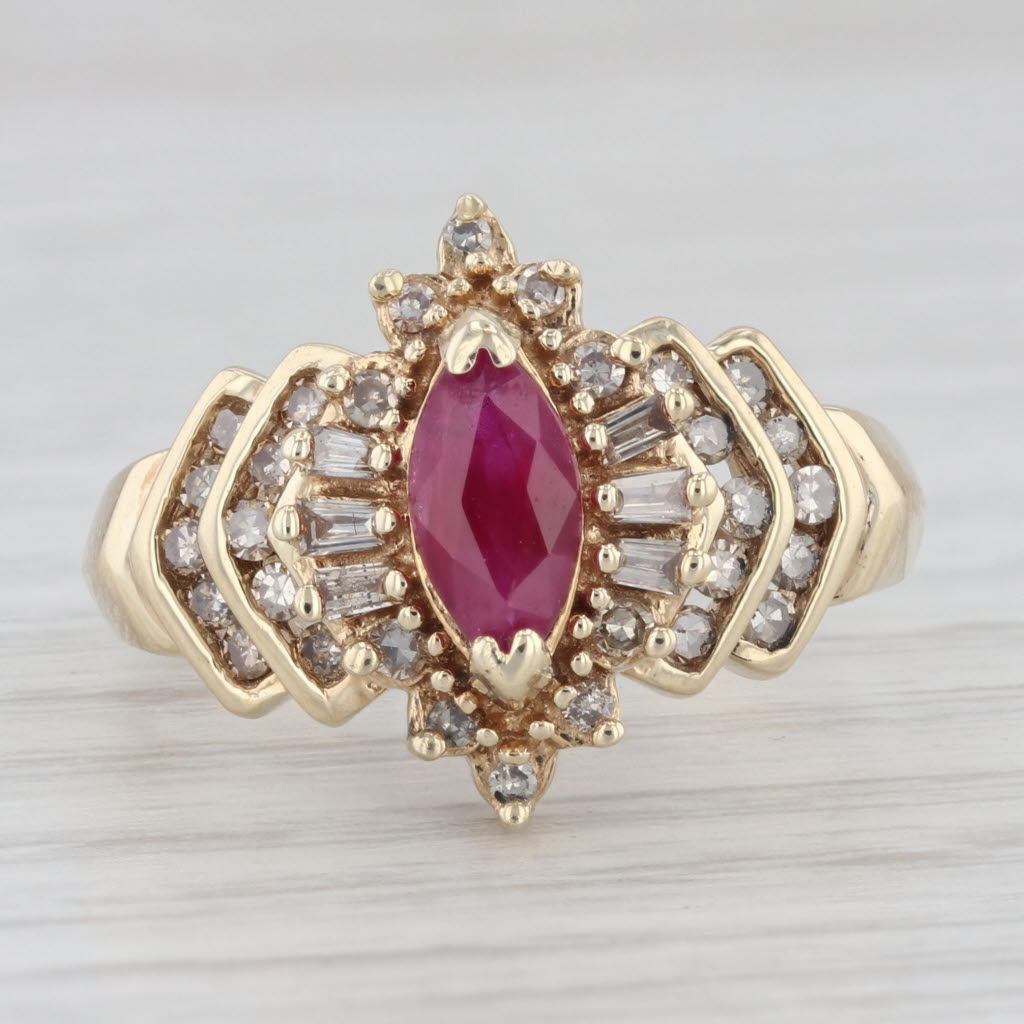 Light Gray 0.91ctw Ruby Diamond Halo Ring 10k Yellow Gold Size 7