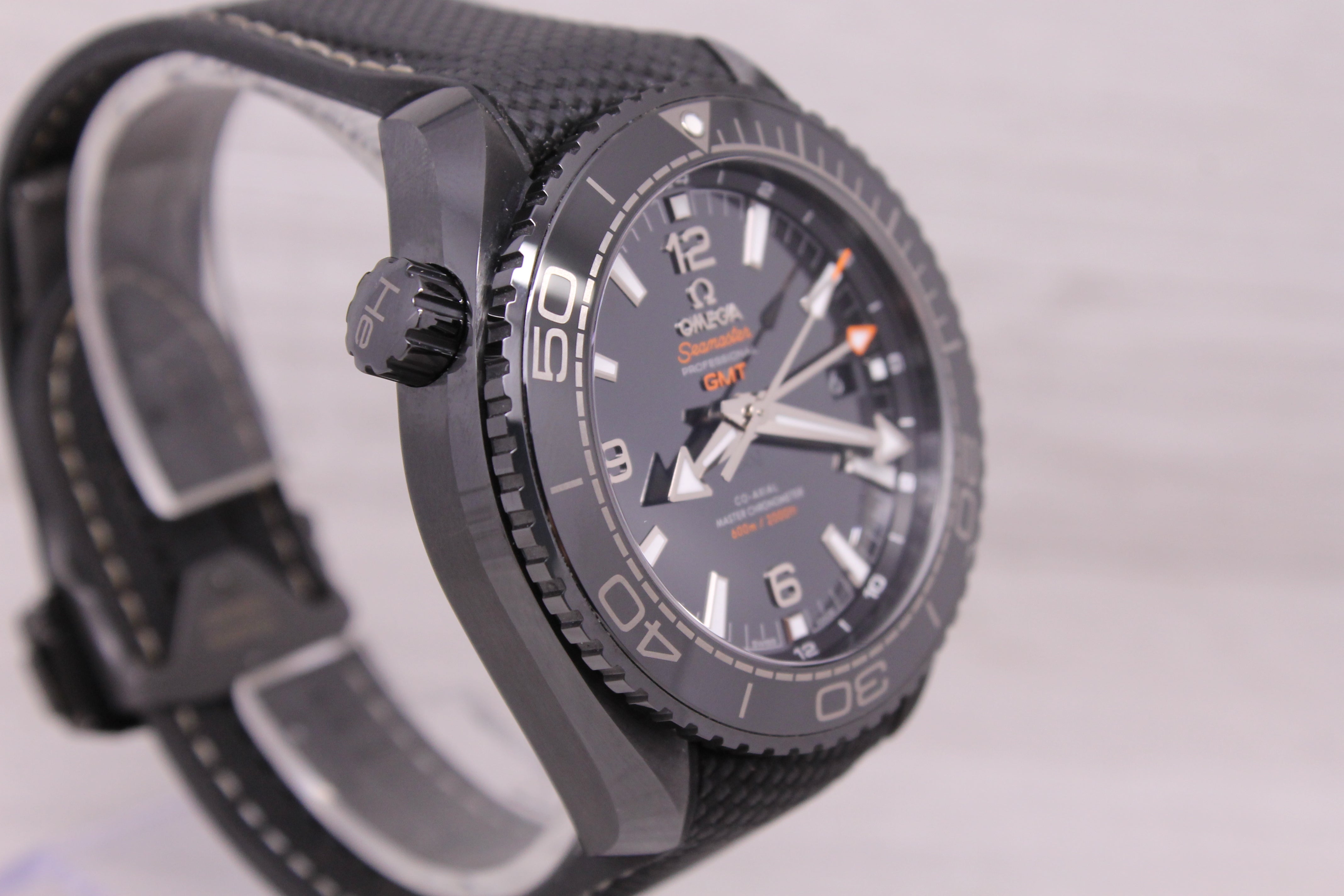 Gray Omega seamaster GMT Planet Ocean Deep Black Mens 45mm Automatic Watch SERVICED