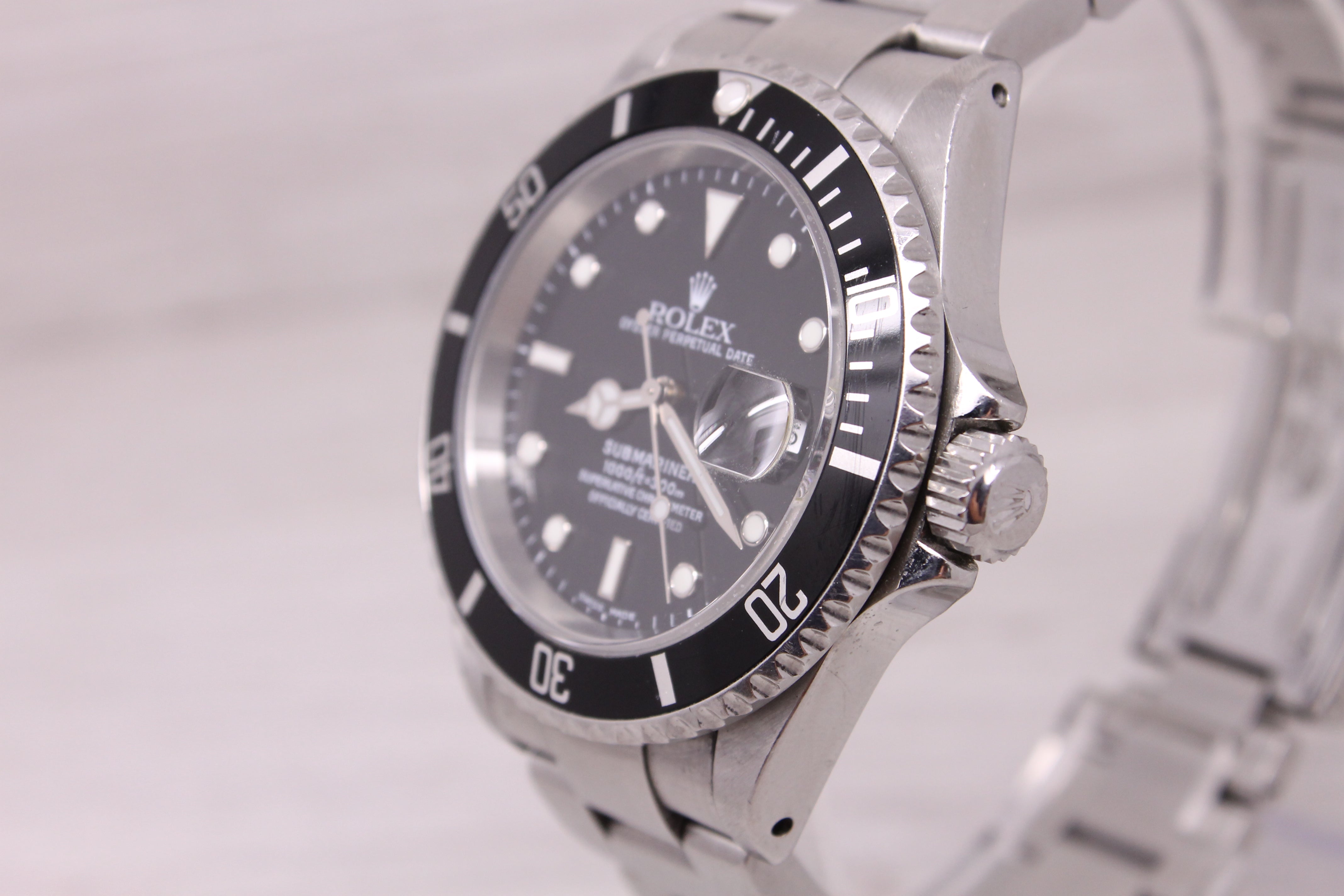 Gray 2000 Rolex Submariner 16610 40mm Steel Automatic Divers Watch Full Bracelet Box