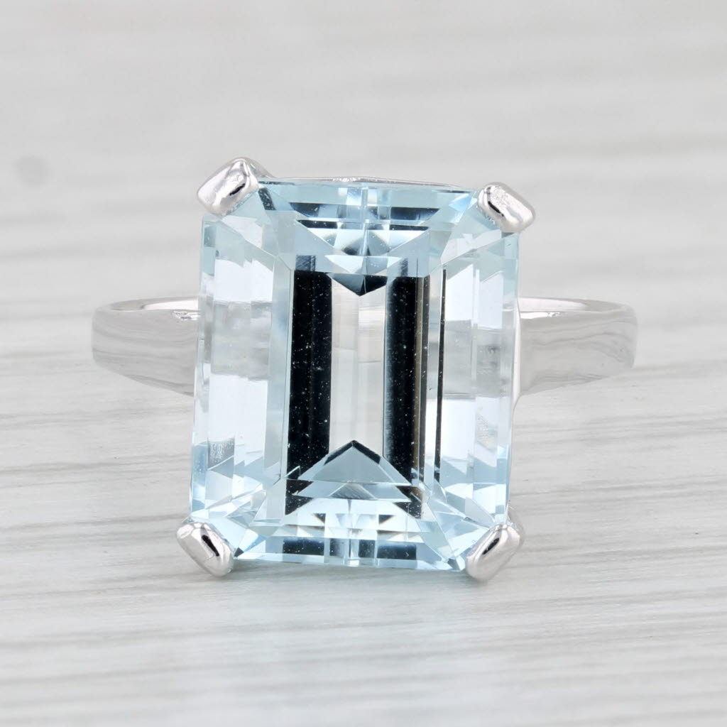 Light Gray 6.26ct Emerald Cut Aquamarine Solitaire Ring 18k White Gold Size 6.25