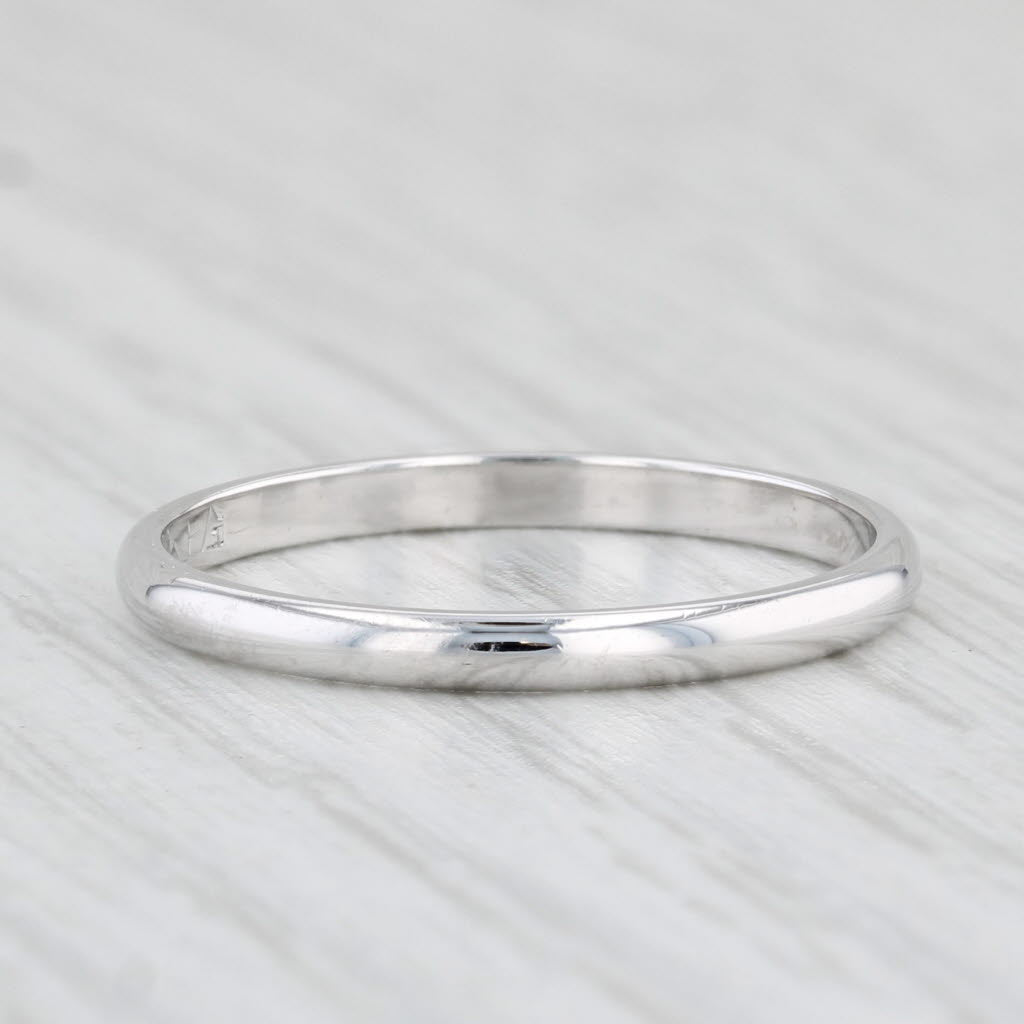 Light Gray Classic Women's Wedding Band 14k White Gold Size 7.5 Stackable Ring