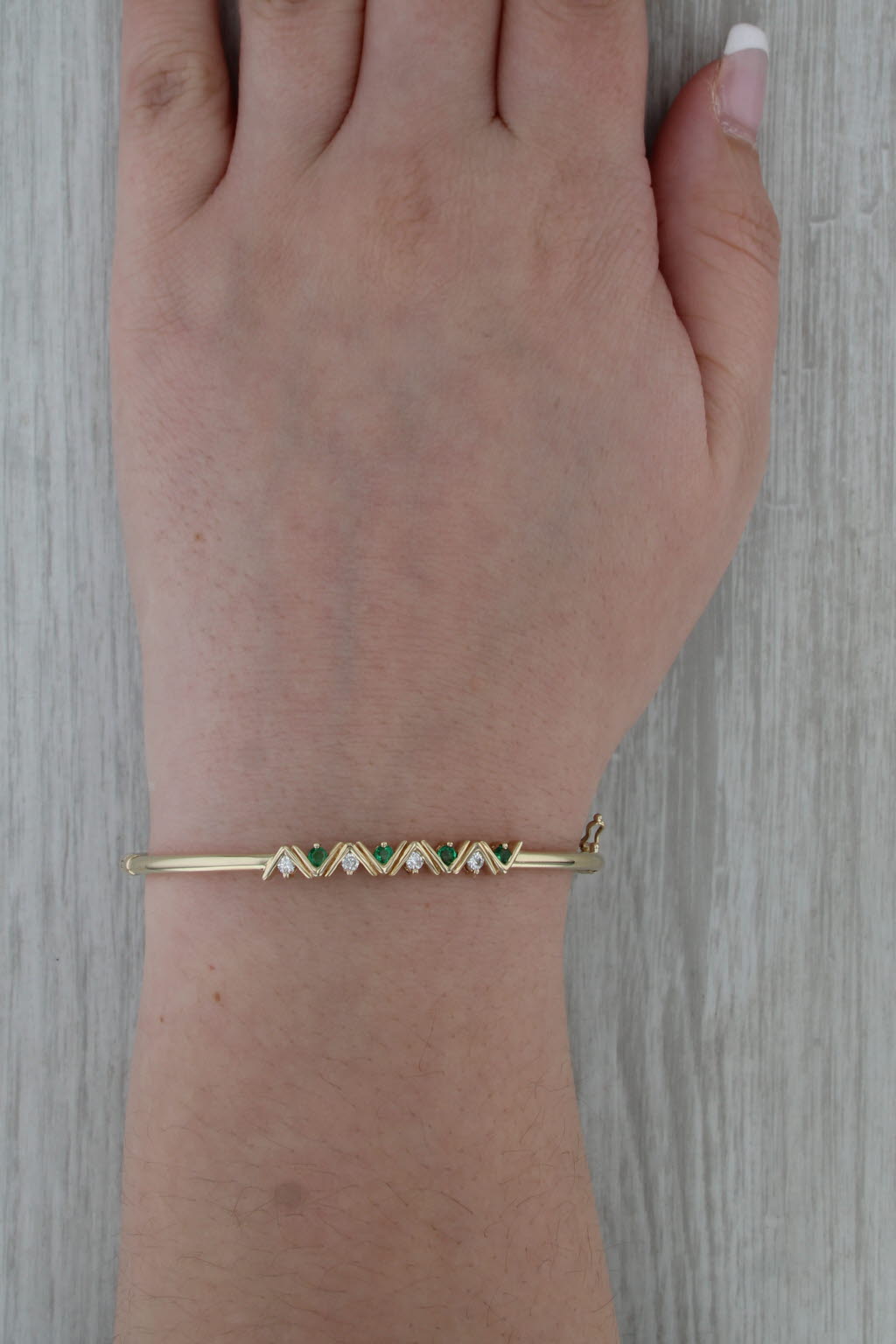 0.35ctw Emerald Diamond Bangle Bracelet 14k Yellow Gold 7"