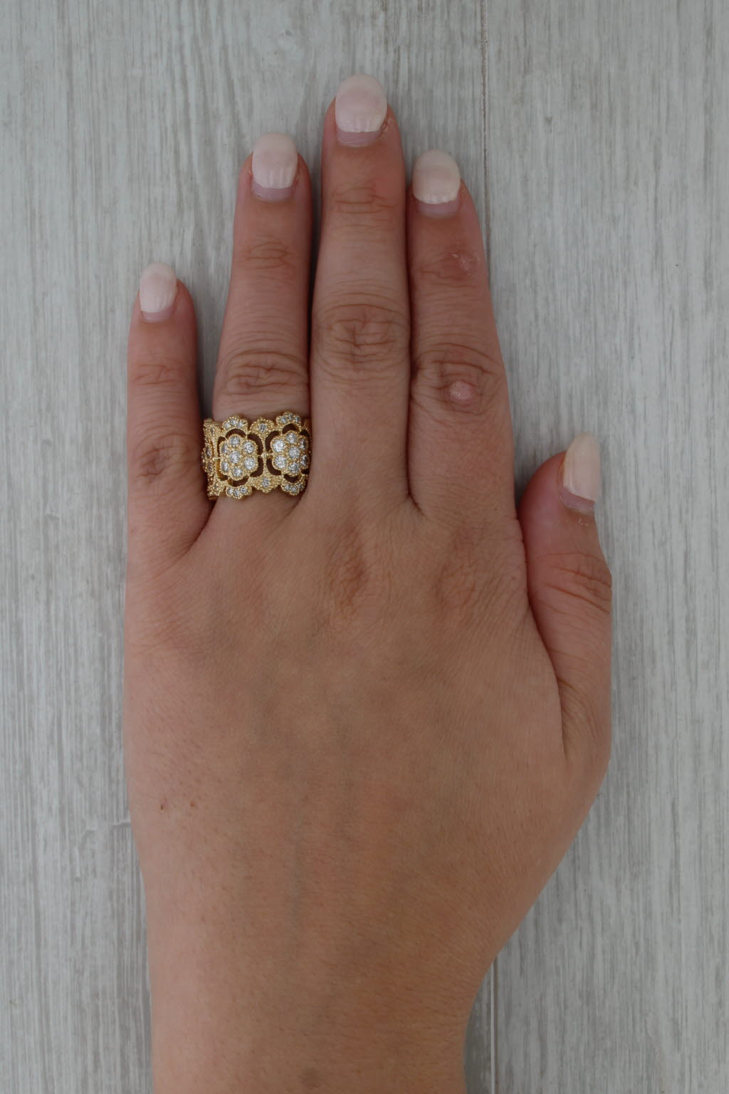 Effy 1.98ctw Diamond Cluster Flower Ring 14k Yellow Gold Cocktail Size 7