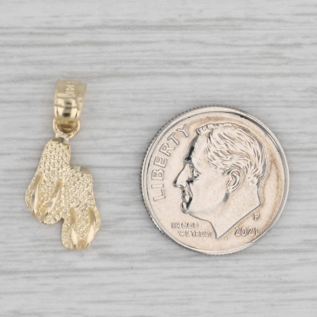 Gray Small Flip Flop Pendant 14k Yellow Gold Shoes