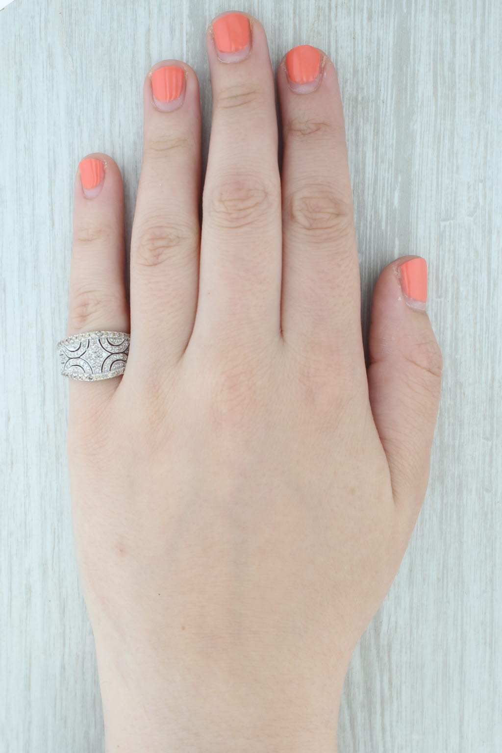 0.58ctw Concave Diamond Ring 10k White Gold Size 6.75 Cocktail