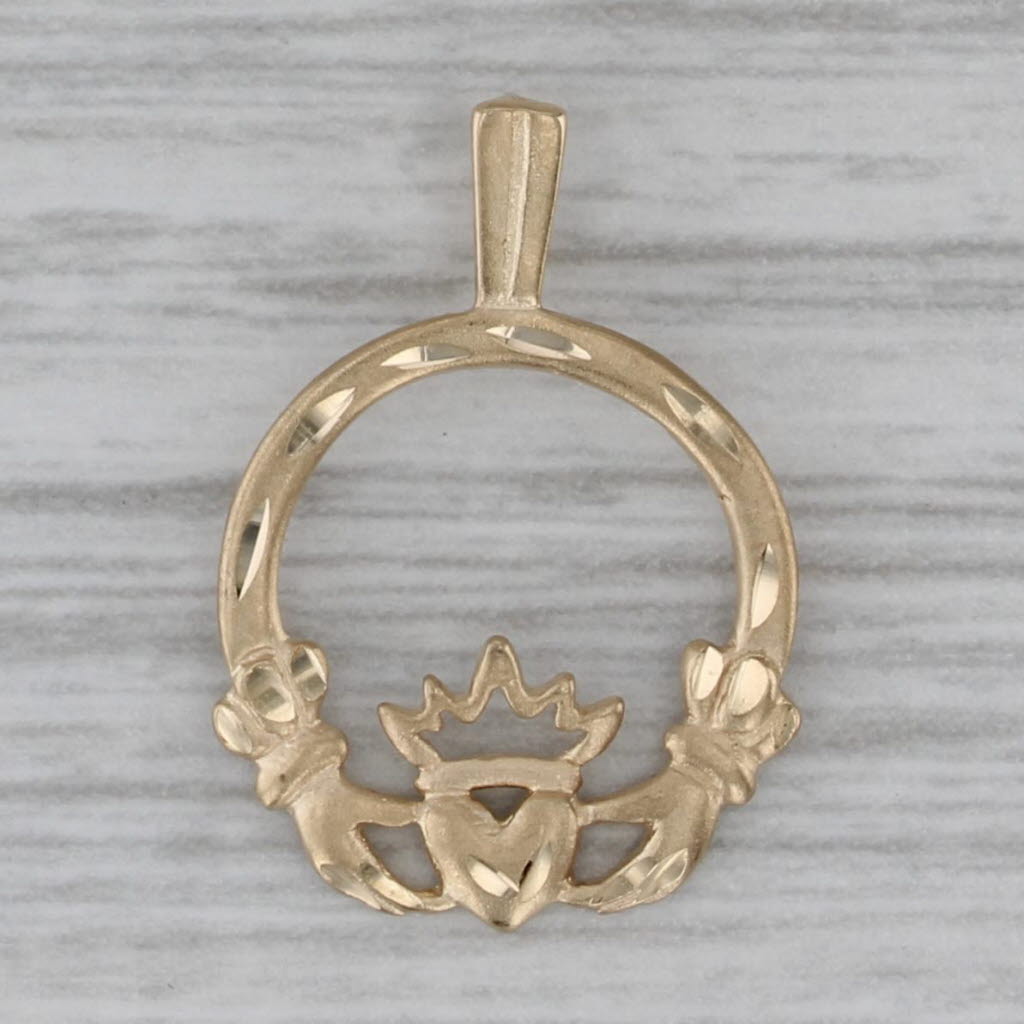 Dark Gray Small Irish Claddagh Pendant 14k Yellow Gold Charm