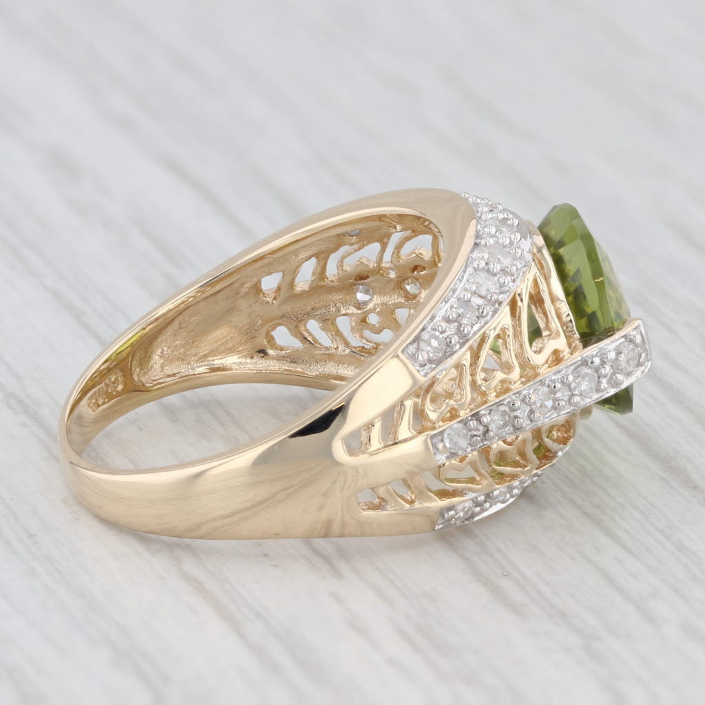 Light Gray 4.10ctw Peridot Diamond 14K Yellow White Gold Cocktail Ring