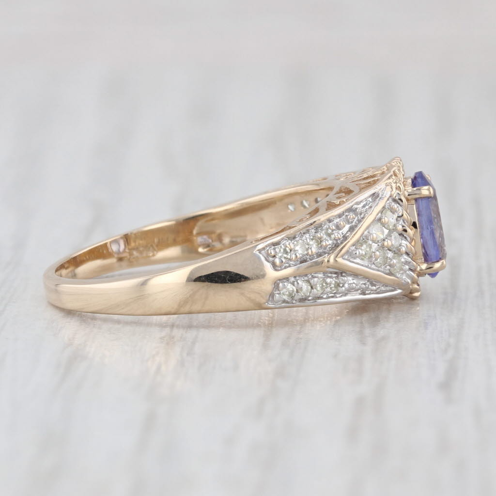 0.87ctw Oval Tanzanite Diamond Ring 10k Yellow Gold Size 8.25