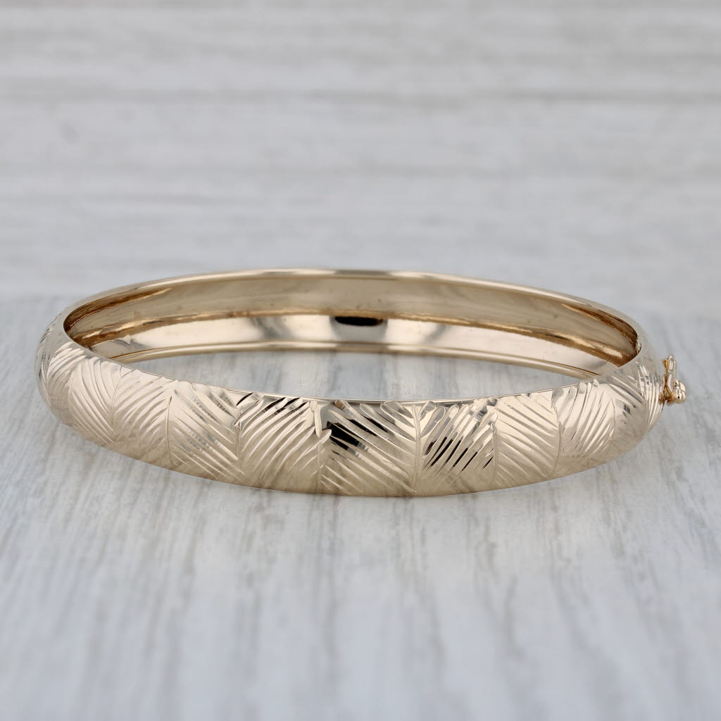 Gray Etched Pattern Bangle Bracelet 14k Yellow Gold 7.25" 8.5mm