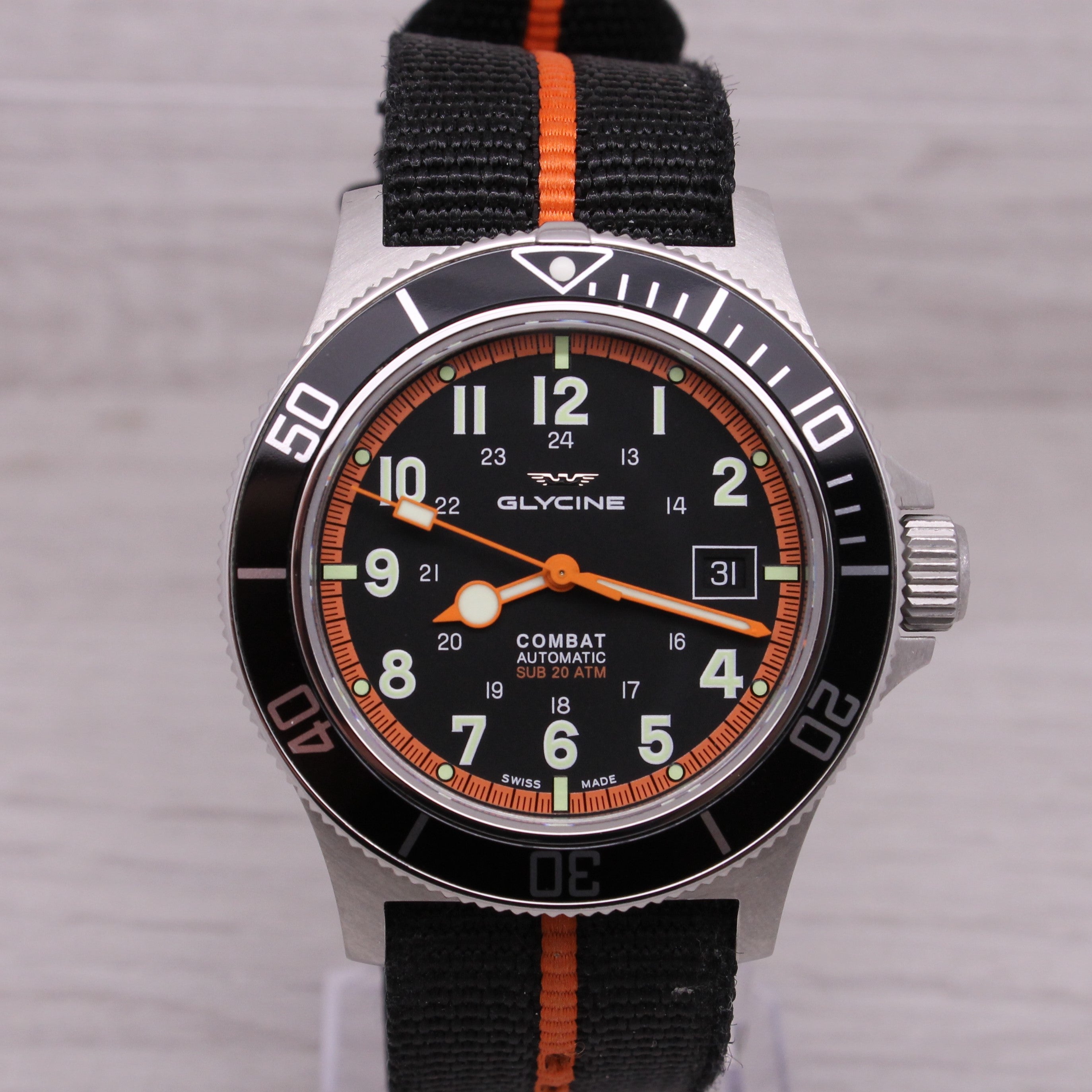Dark Gray Glycine Combat 42mm Steel Automatic Men’s Diver Watch w/ Date & Box GL0088