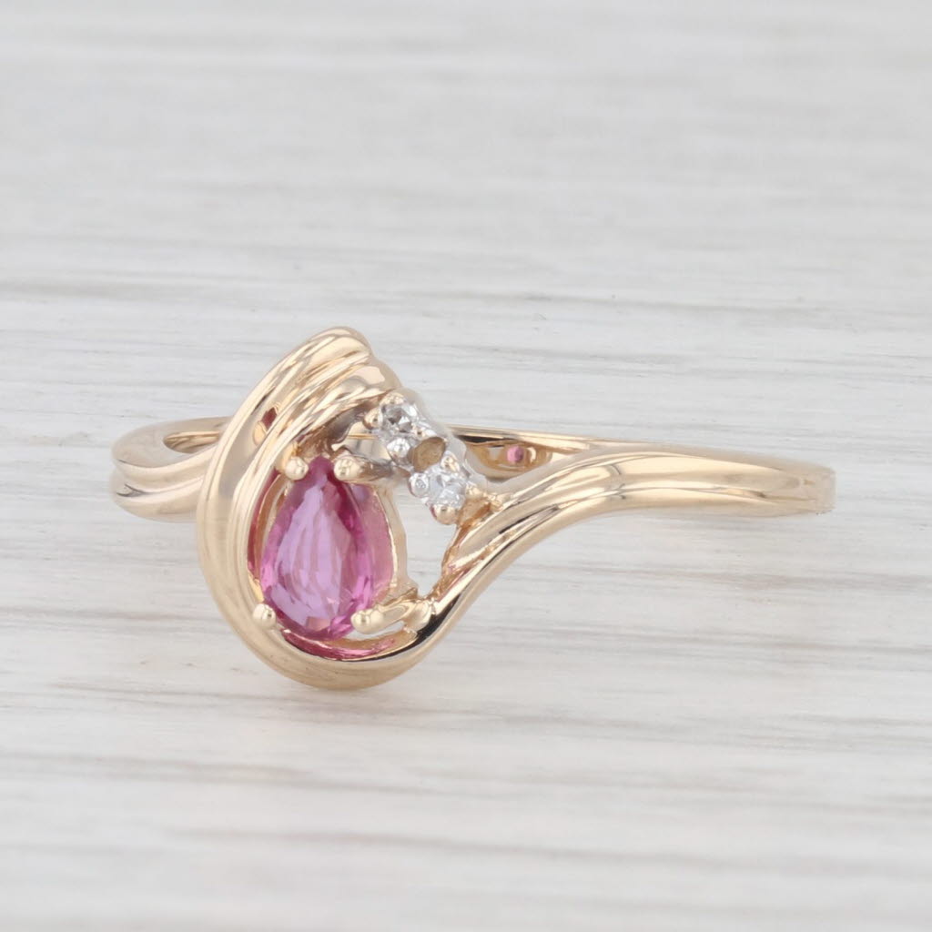 Light Gray 0.29ct Pear Ruby Diamond Ring 10k Yellow Gold Size 6.5 Bypass