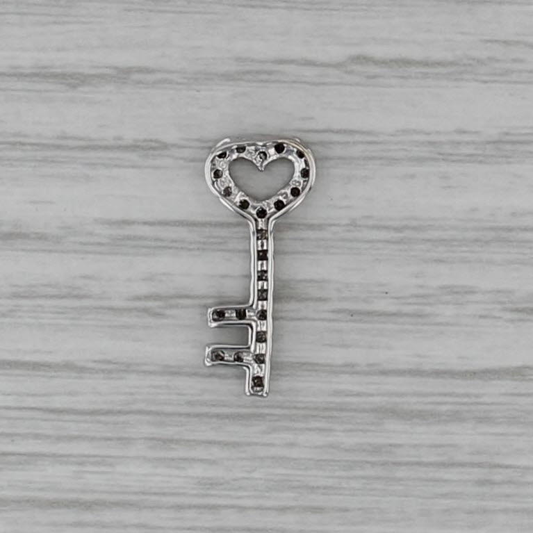 0.23ctw Diamond Skeleton Key Heart Pendant 10k White Gold Floating Drop
