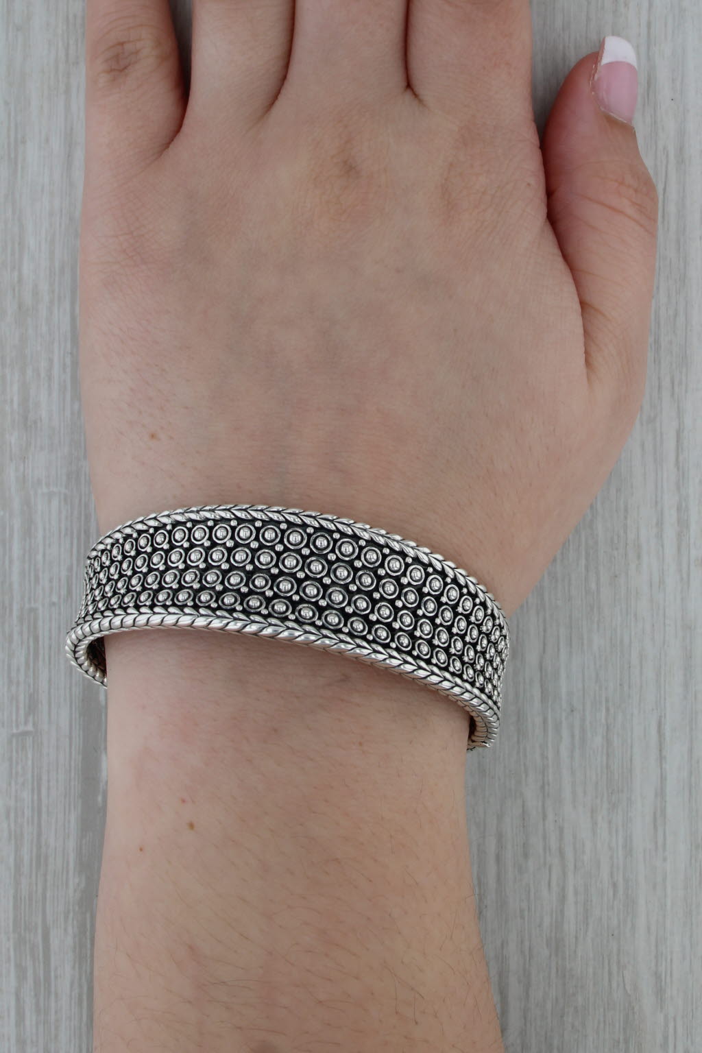 John Hardy Jai Safari Scene Cuff Bracelet Sterling Silver Hinged 7" Statement