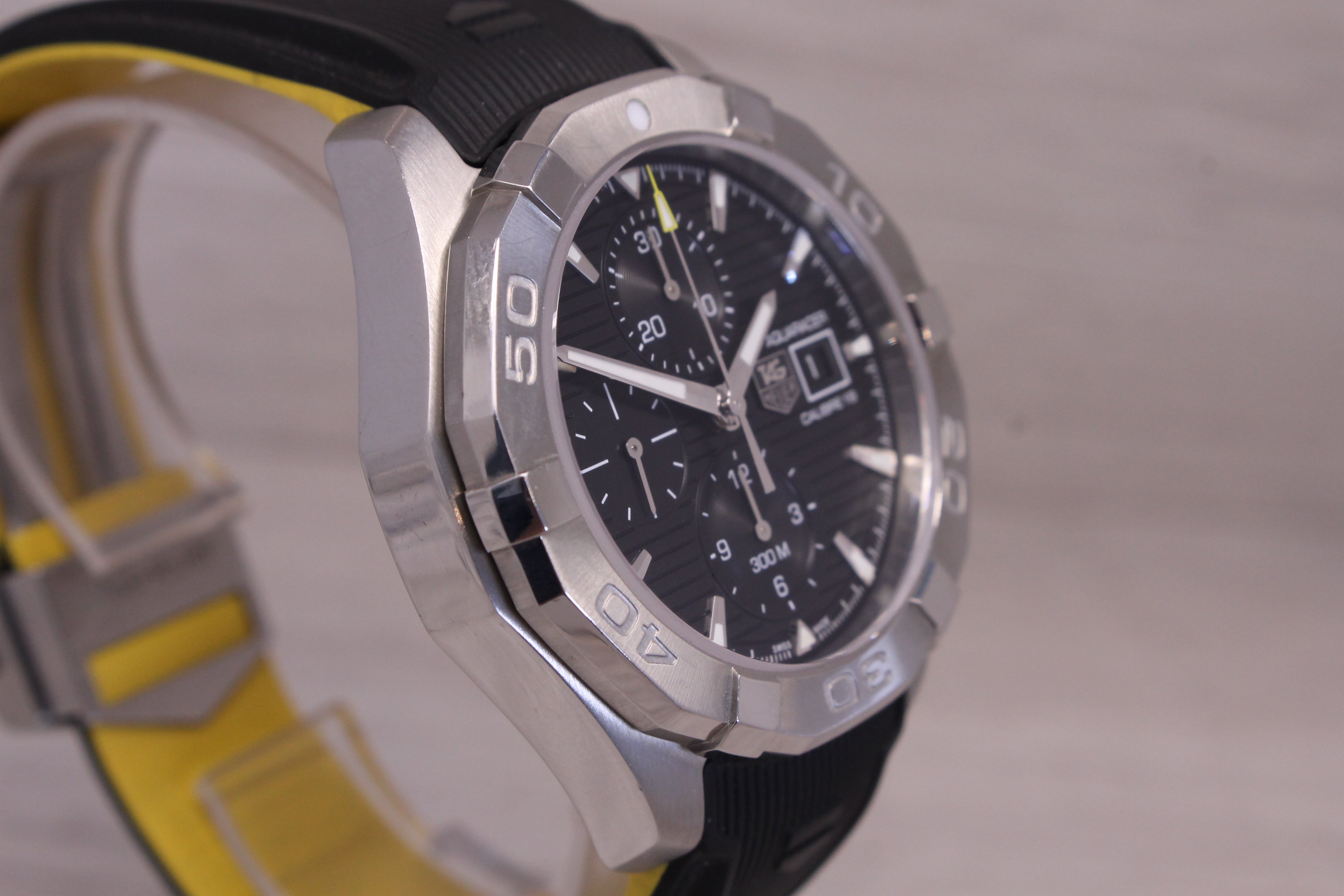 Tag Heuer Aquaracer Chronograph CAY2110 Mens Steel 44mm Automatic Watch w/ Strap