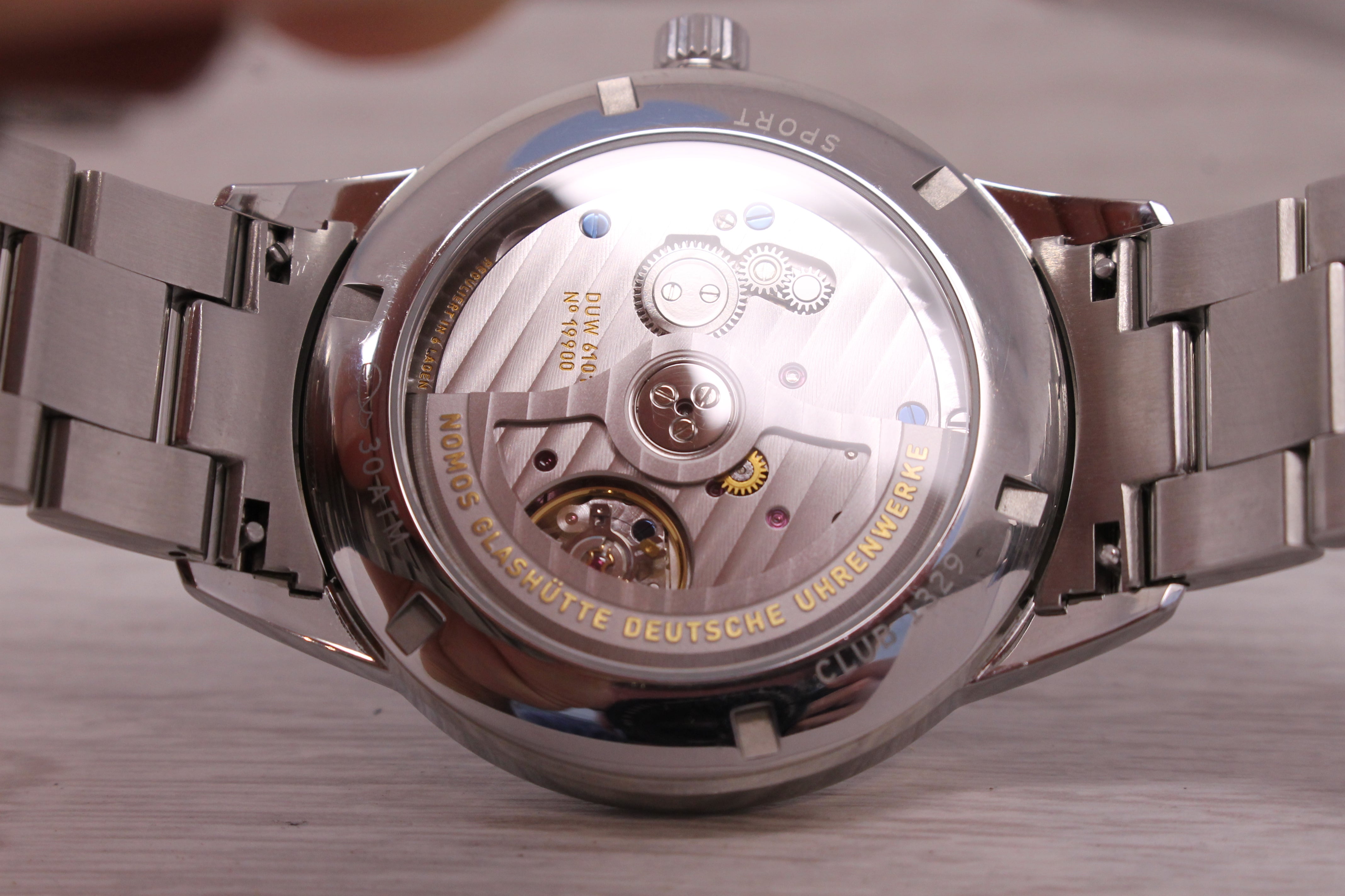 Nomos Glashutte Club Sport Neomatik 42 Mens Steel Automatic Watch w Bracelet Box