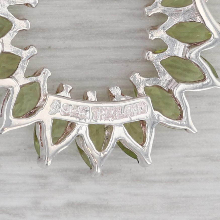 Gray 4.32ctw Peridot Wreath Pendant Necklace Sterling Silver 18" Cable Chain