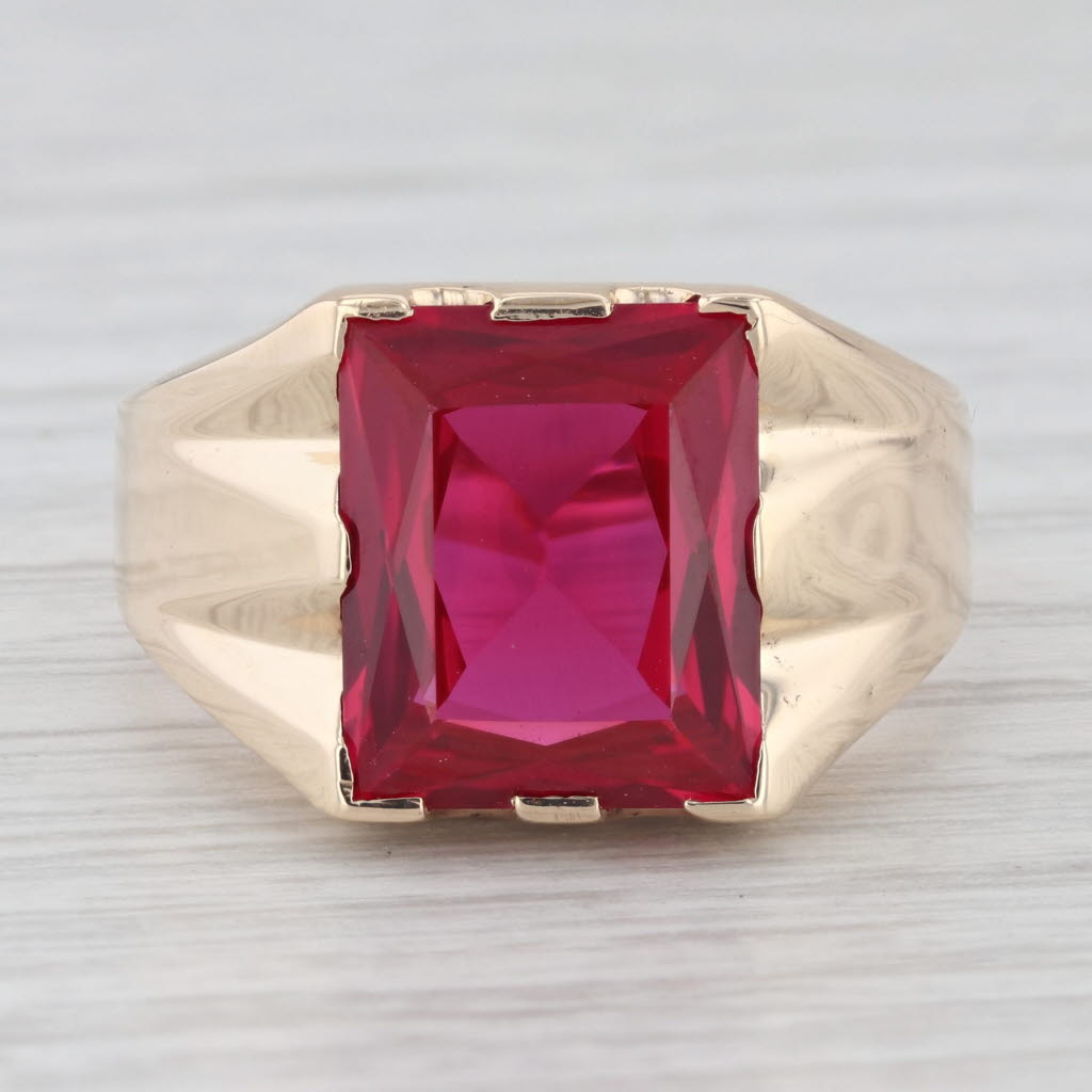 Light Gray Vintage 7.09ctw Lab Created Ruby Solitaire Ring 10K Yellow Gold Size 9.25
