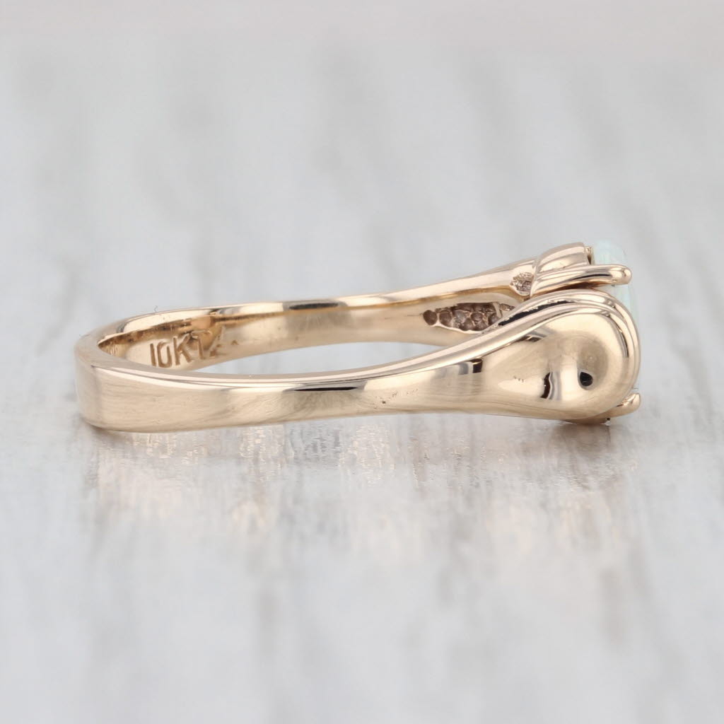 Vintage Oval Cabochon Opal Solitaire Ring 10k Yellow Gold Size 5.75-6