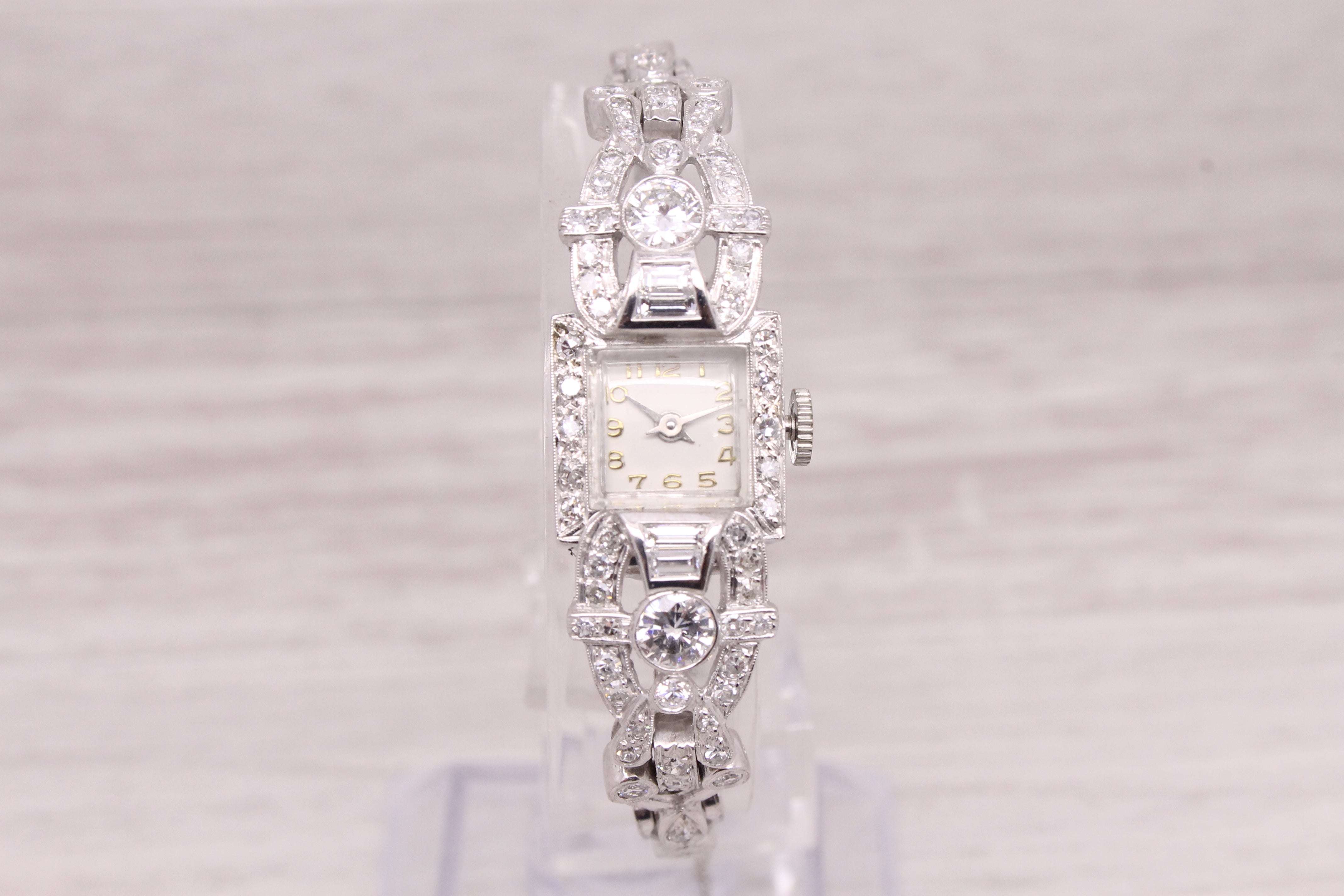 Light Gray Vintage Ladies Platinum & 14k Gold Diamond Deco Cocktail Dress Watch 1.60ctw