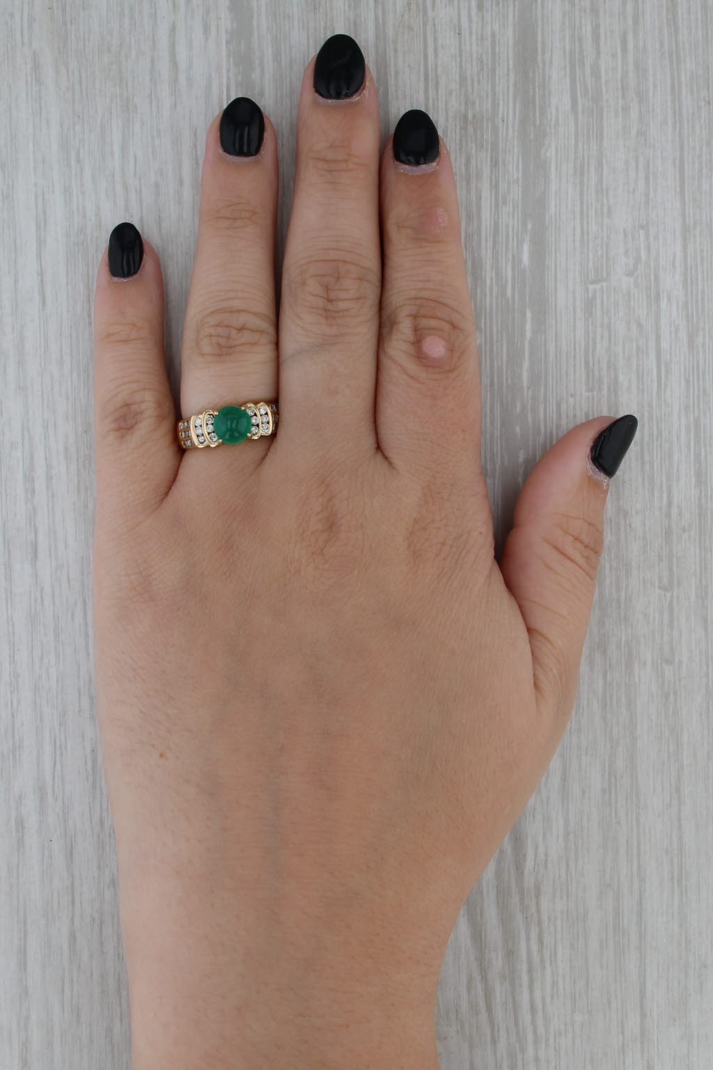 Emerald Round Cabochon 0.40ctw Diamond Ring 18k Yellow Gold Size 6