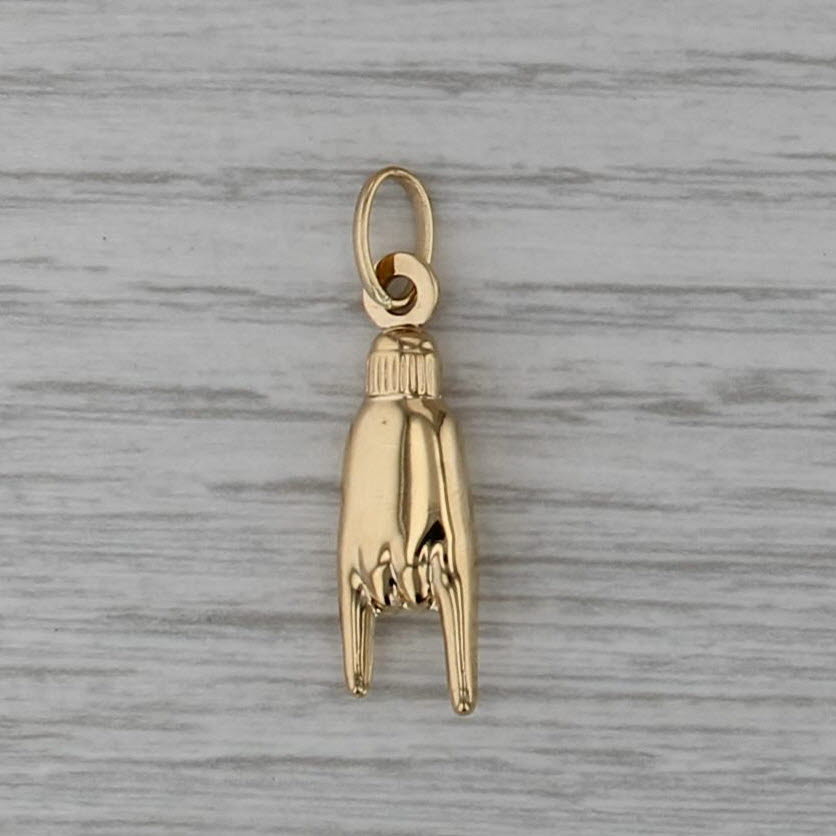 Horned Hand Italian Talisman Charm 18k Yellow Gold Lucky Amulet Pendant