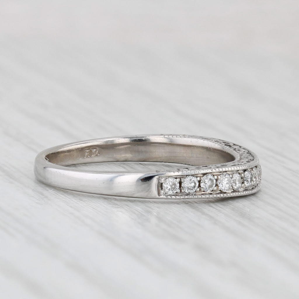 Light Gray Vintage Floral Accented 0.25ctw Diamond Wedding Band 14k Gold Stackable Ring