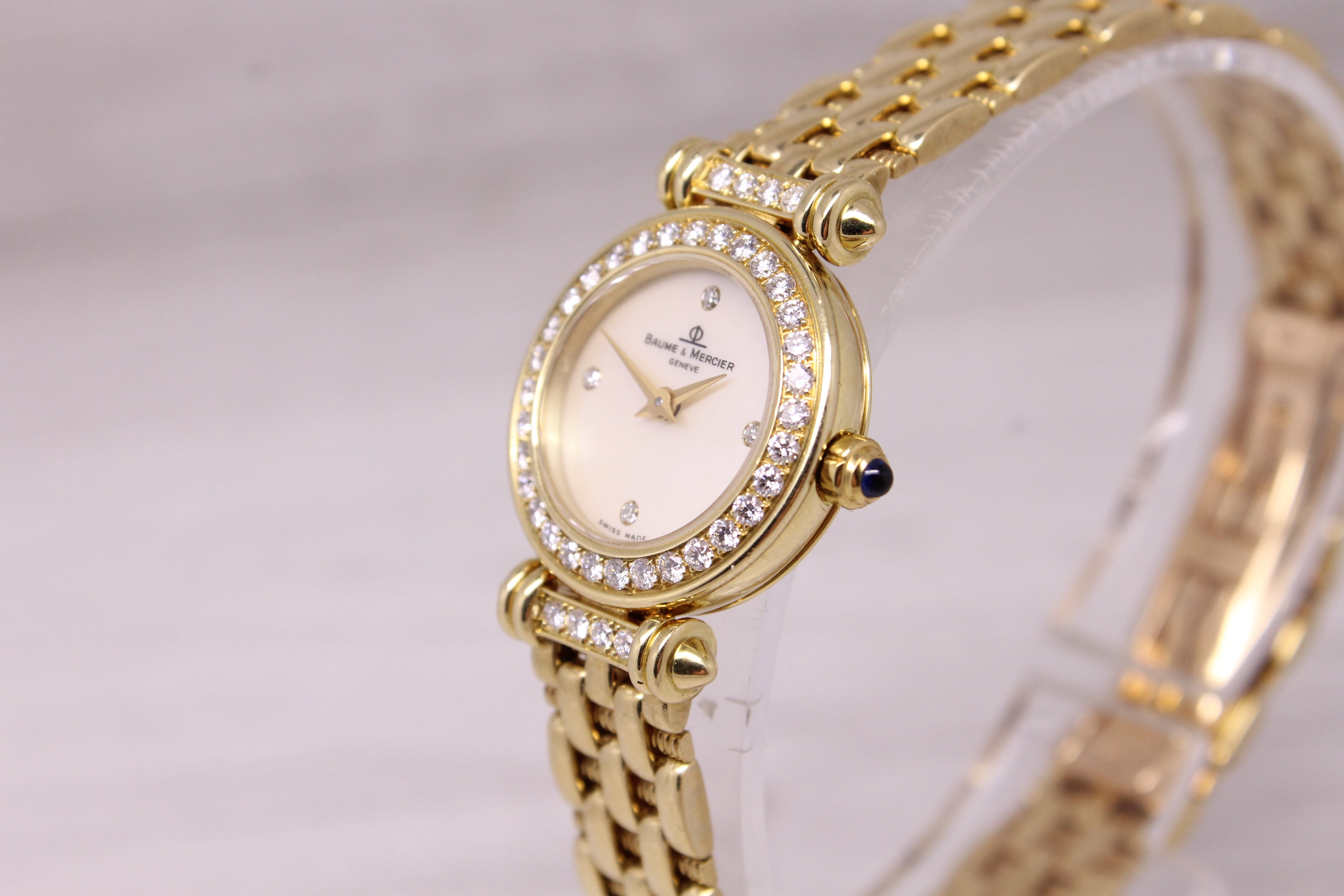 Baume & Mercier 18k Yellow Gold Ladies Quartz Watch Diamond Bezel & MOP Dial Box