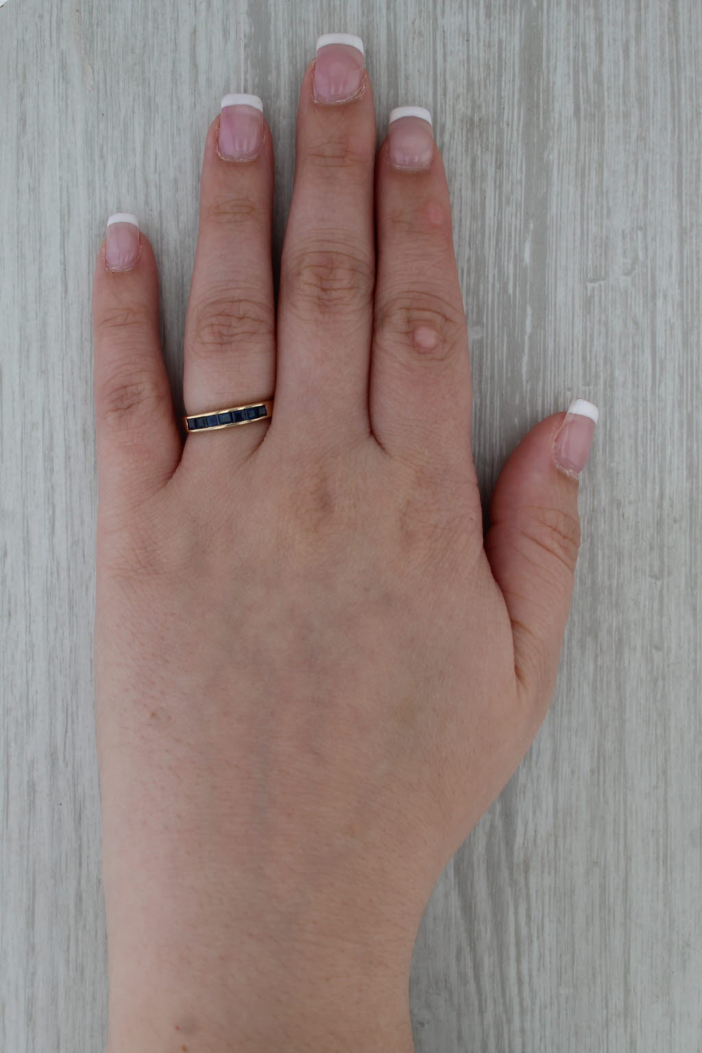 0.80ctw Blue Sapphire Ring 18k Yellow Gold Stackable Band Size 6.75