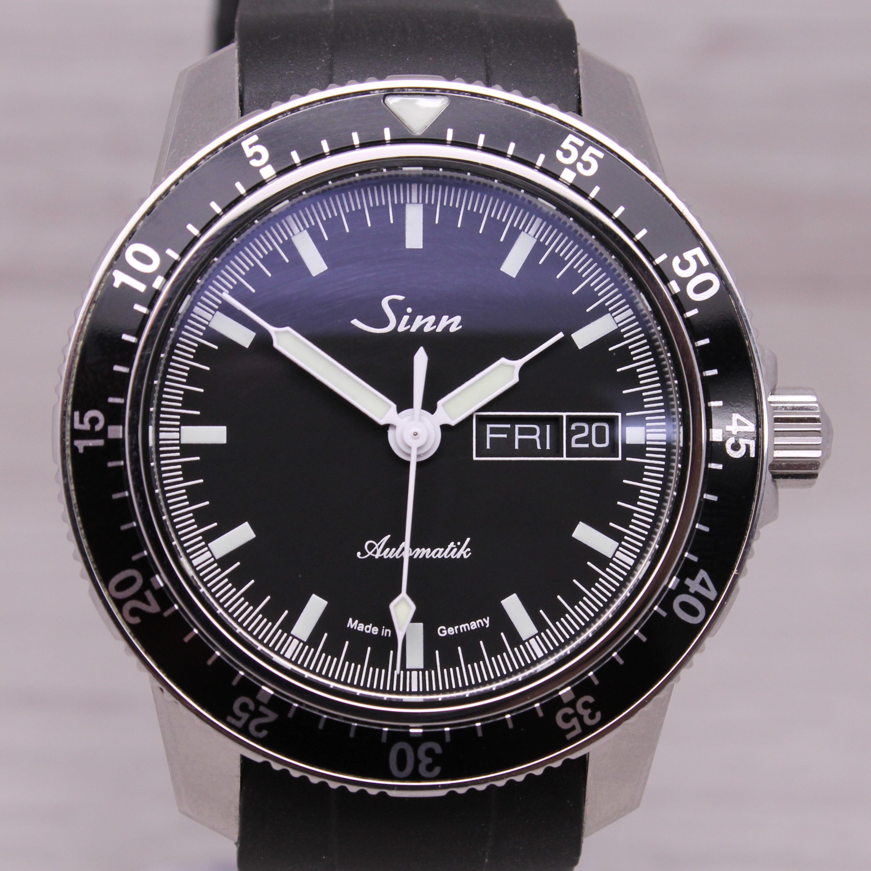 Dark Slate Gray Sinn ST104 Mens 41mm Automatic Stainless Steel Watch 104.6092 Day Date Black