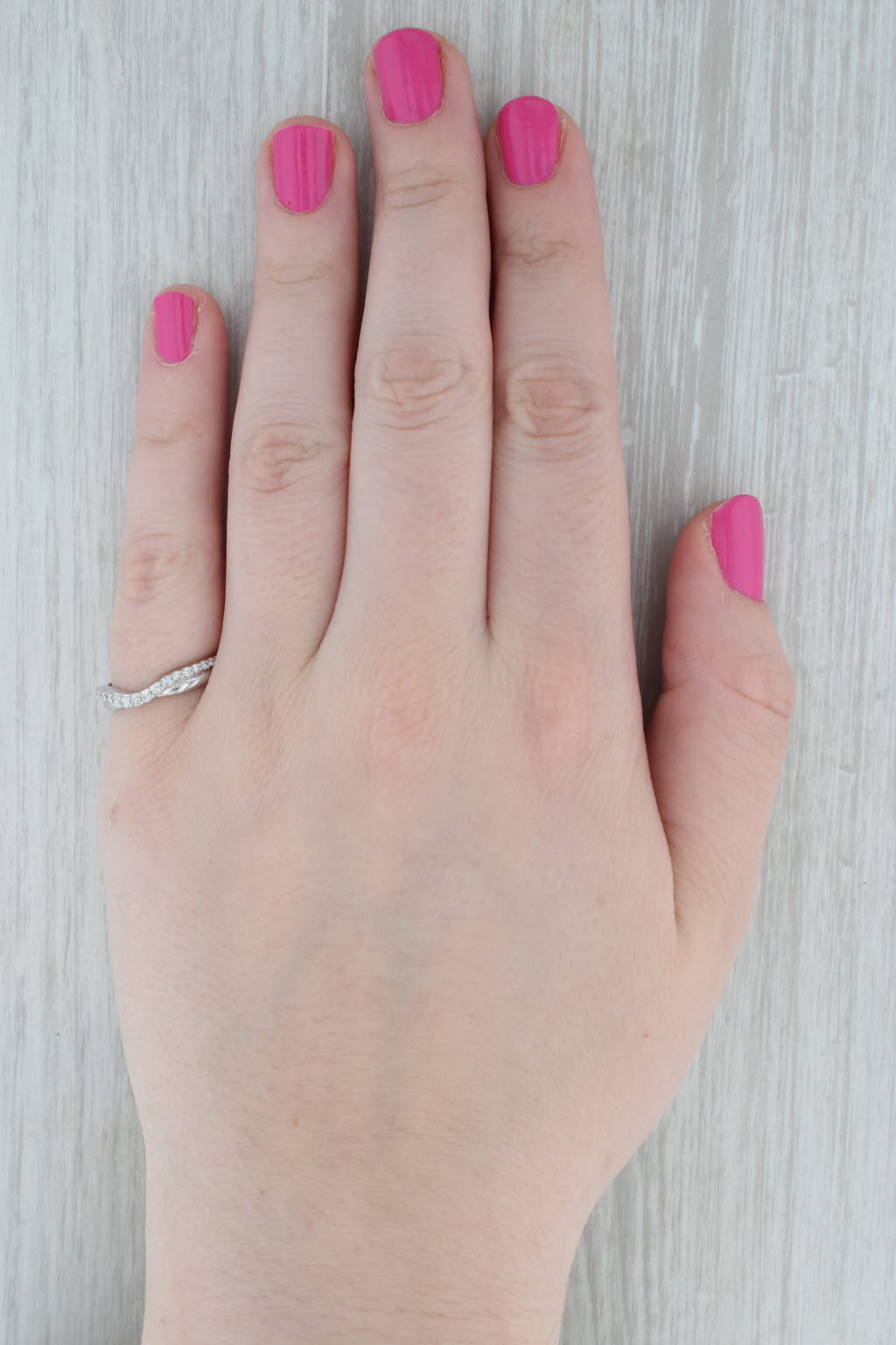 Gray 0.23ctw Diamond Wedding Band Guard Contoured V Size 7 10k White Gold