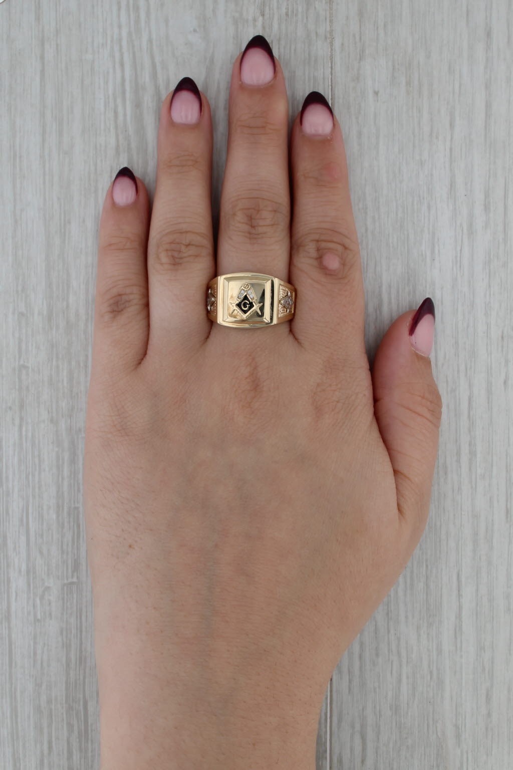 Masonic Ring 14k Yellow Gold Cubic Zirconia Blue Lodge Square Compass Size 11.25