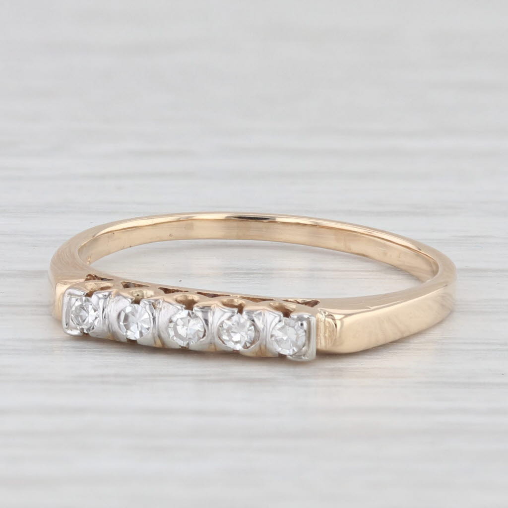 Light Gray Vintage 0.10ctw Diamond Wedding Band 14k Yellow Gold size 7 Stackable Ring