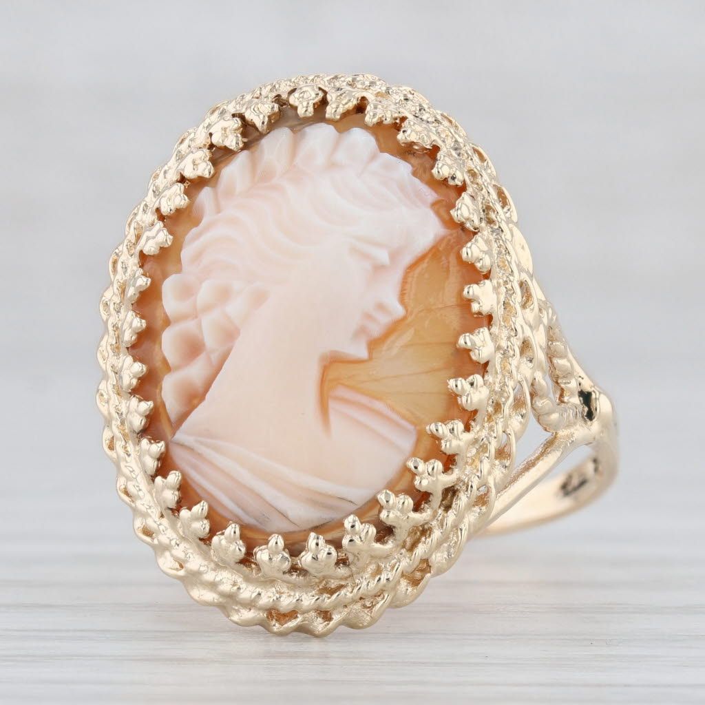 Light Gray Shell Cameo Ring 14k Yellow Gold Size 8.5 Oval Carved Figural Vintage