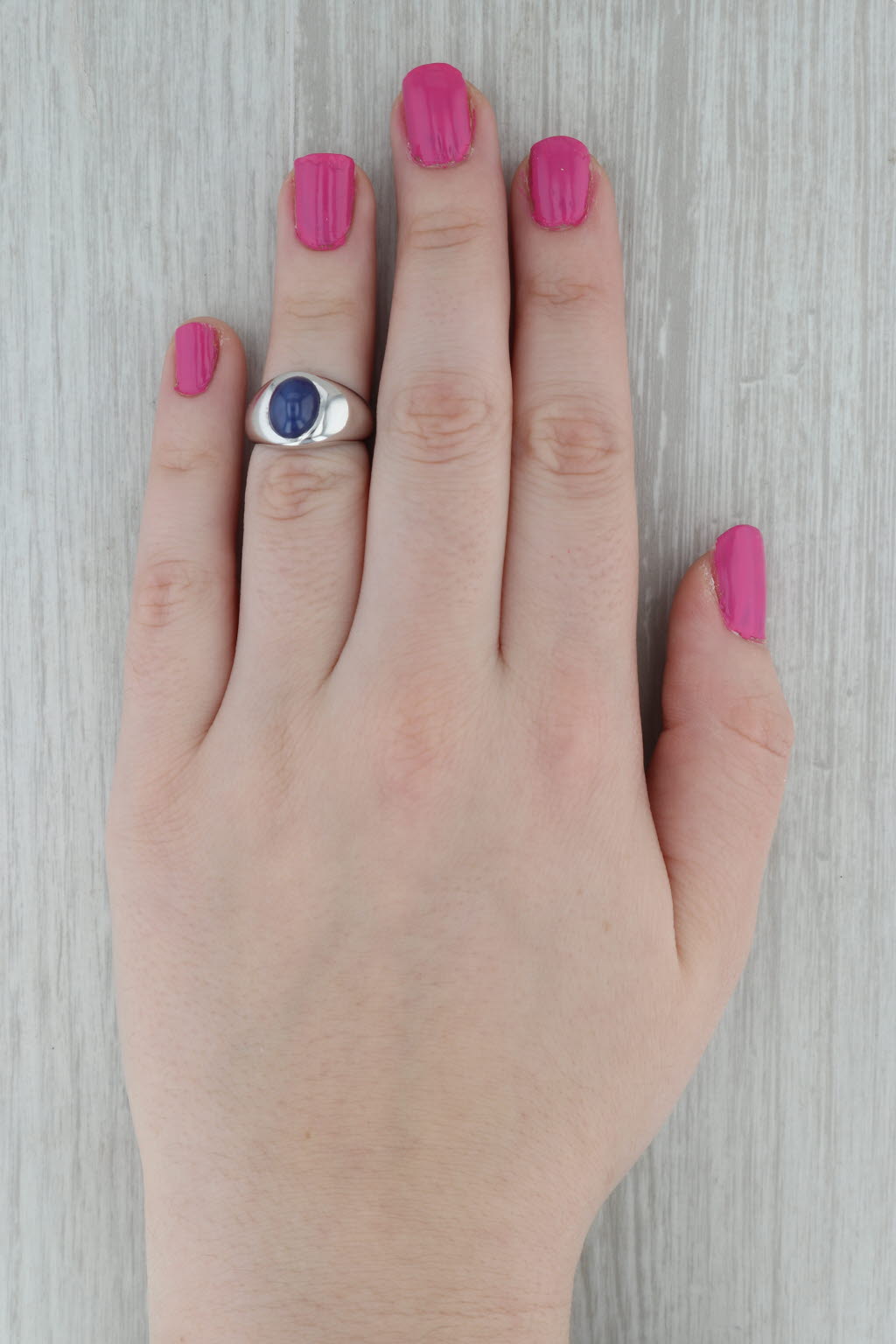 Dark Gray Lab Created Star Sapphire Ring 18k White Gold Size 5.5 Oval Cabochon Solitaire