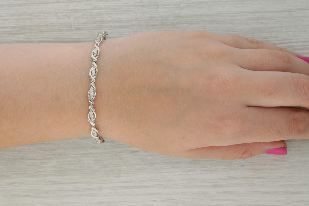 Rosy Brown 0.85ctw Diamond Bracelet 10k White Gold 7" 5mm