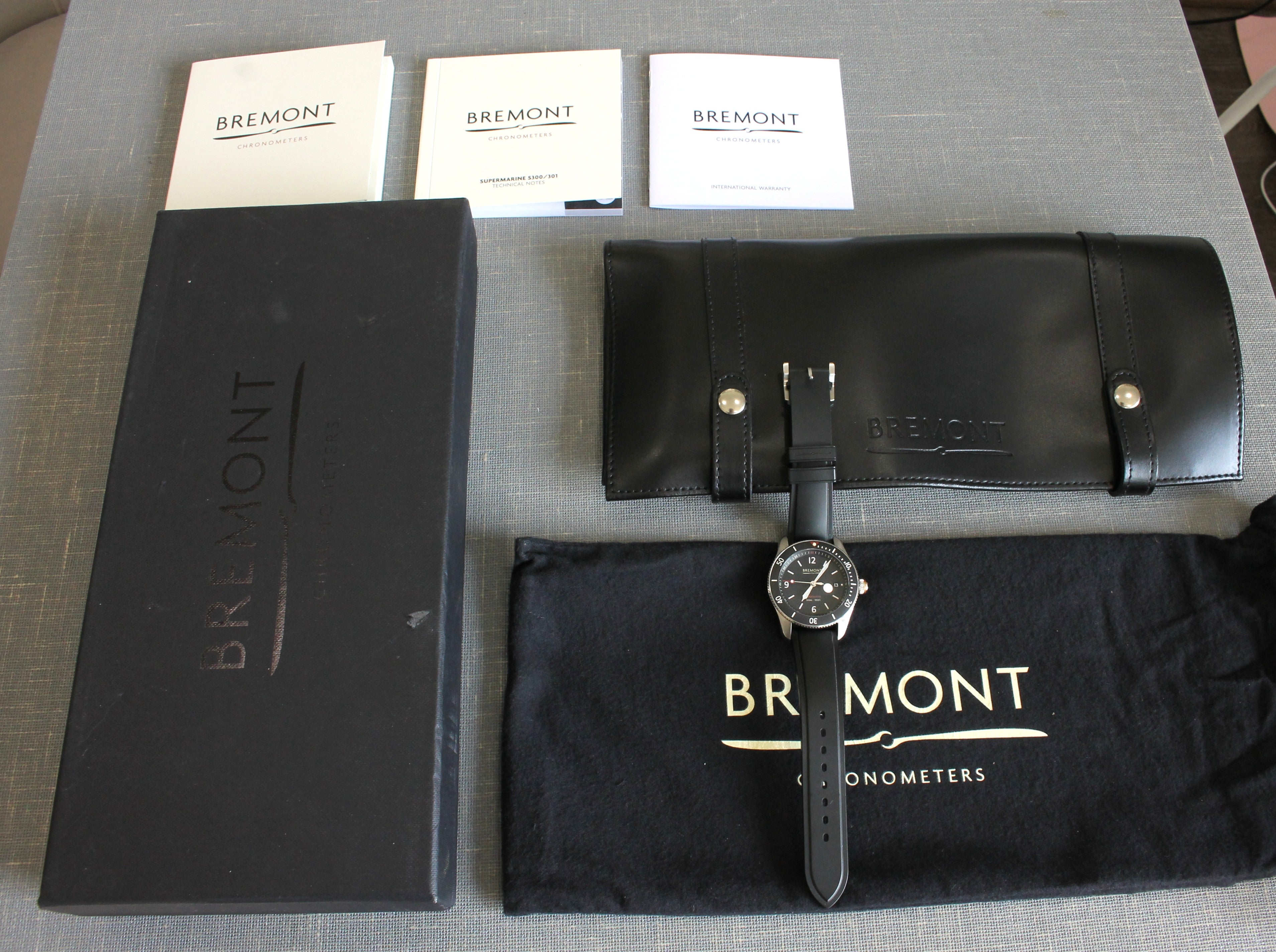 Dark Slate Gray Bremont Supermarine S300 40mm Mens Steel Automatic Divers Watch Rubber Strap