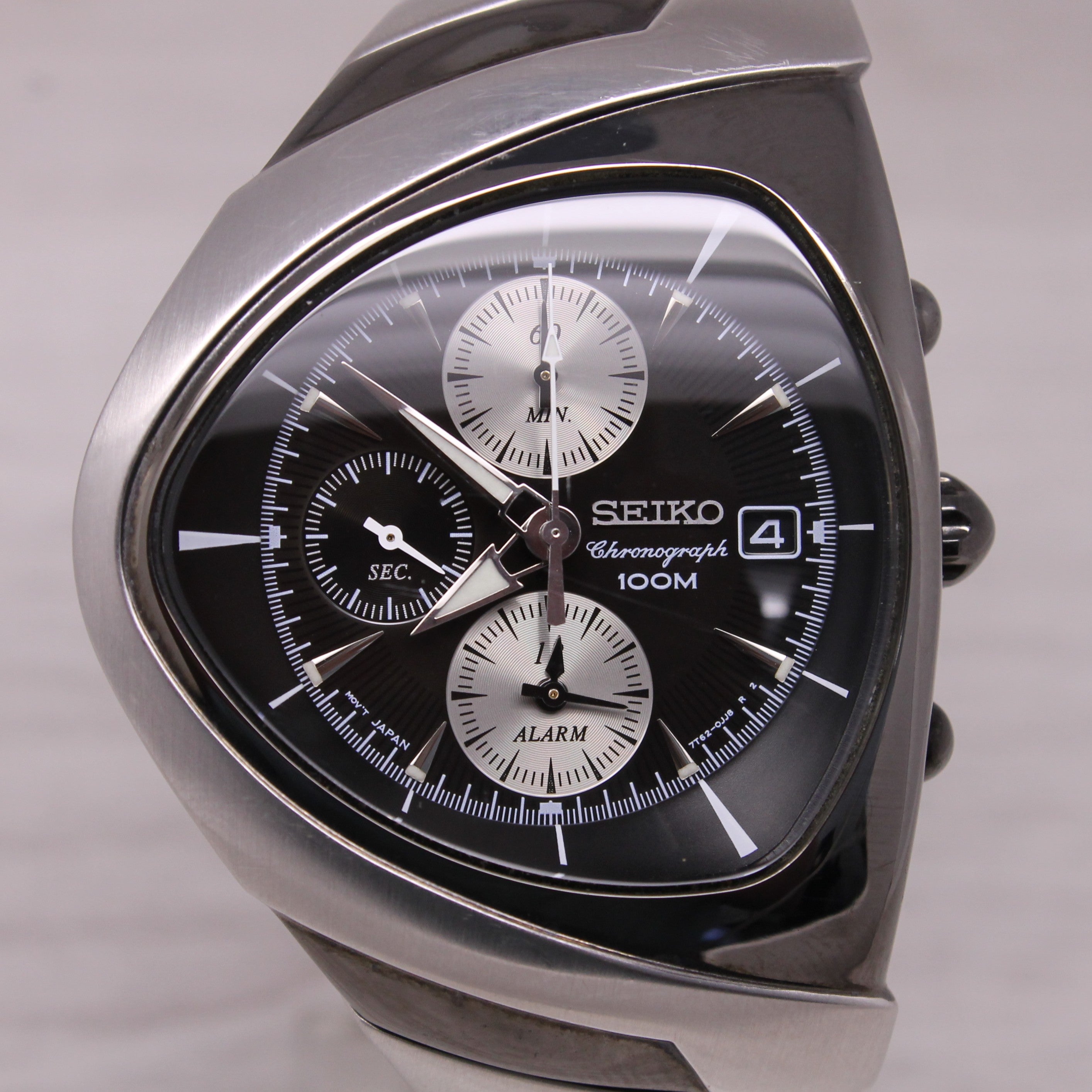 Seiko Elite Club 41mm Asymmetrical Chronograph Quartz Watch Steel Date 7T62-0GH0