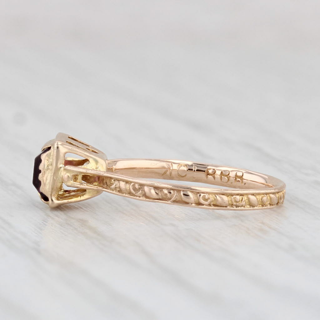 Light Gray Antique Molded Red Glass Garnet Simulant Ring 10k Yellow Gold Small Size 2