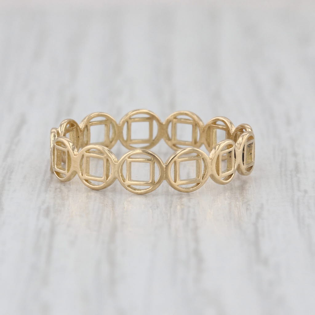 Circles & Squares Ring 18 Yellow Gold Size 9 Band Stackable