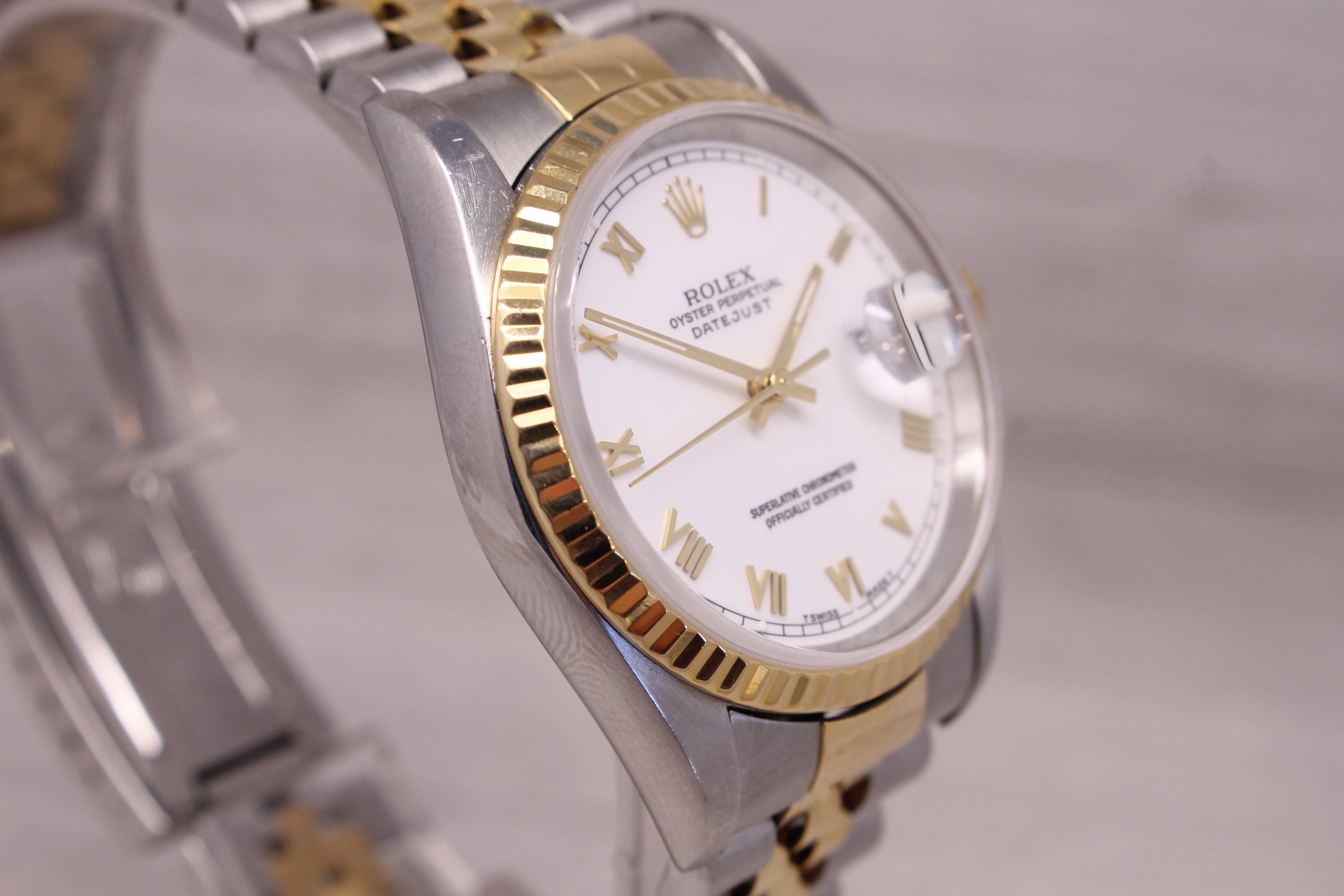 Vintage 1995 Rolex Datejust 16233 Mens 18k & Steel Automatic Watch w Box Papers