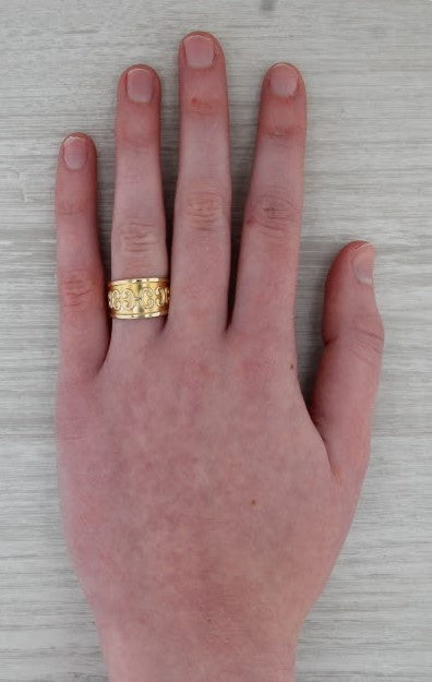 Vintage Patterned Tapering Band Ring 14k Yellow Gold Made in France