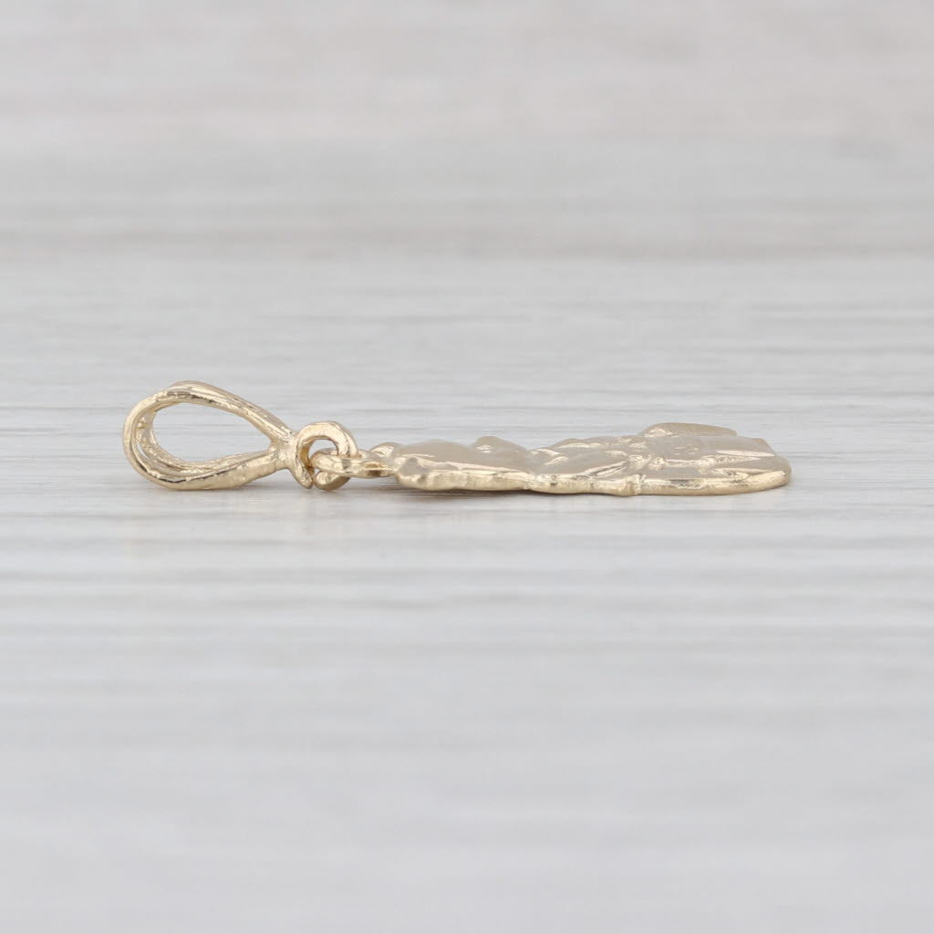 Winnie the Pooh w/ Honey Pot Pendant 10k Yellow Gold Cartoon Keepsake