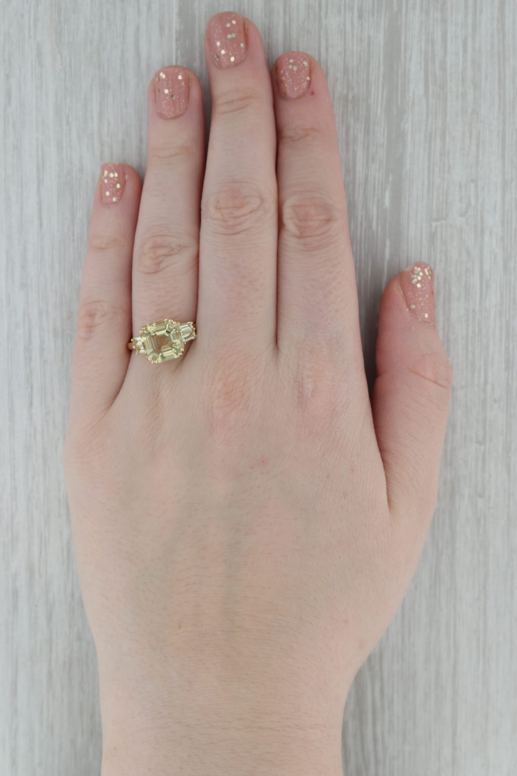 Dark Gray 4.98ctw Citrine 14K Yellow Gold 3-Stone Ring Size 9.5