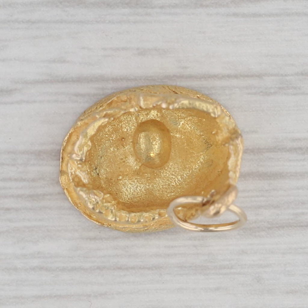 Gray Vintage Roman Colosseum Charm 18k Yellow Gold Rome Italy Souvenir Pendant