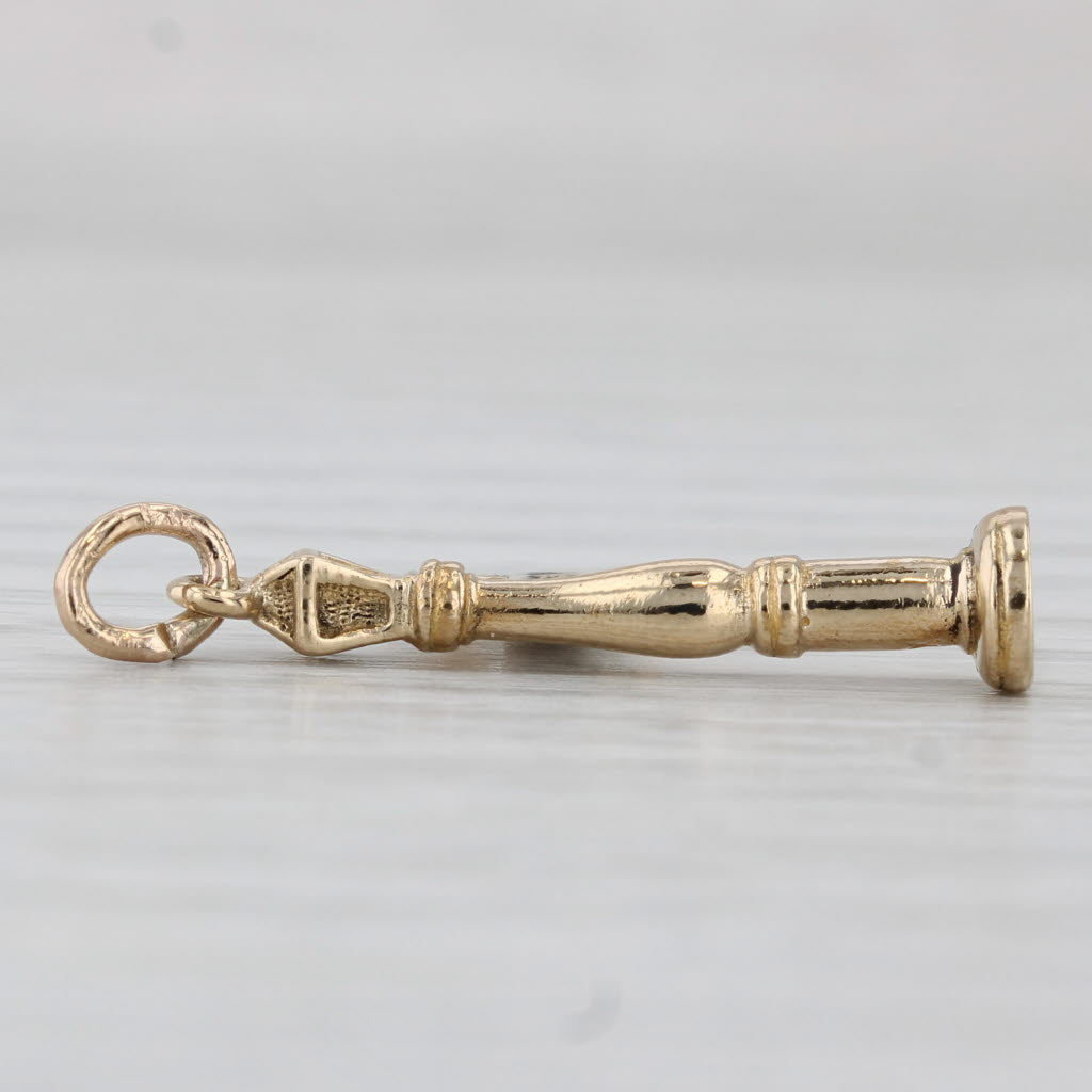Light Gray Bourbon St Lamp Post Charm 14k Yellow Gold Souvenir Pendant