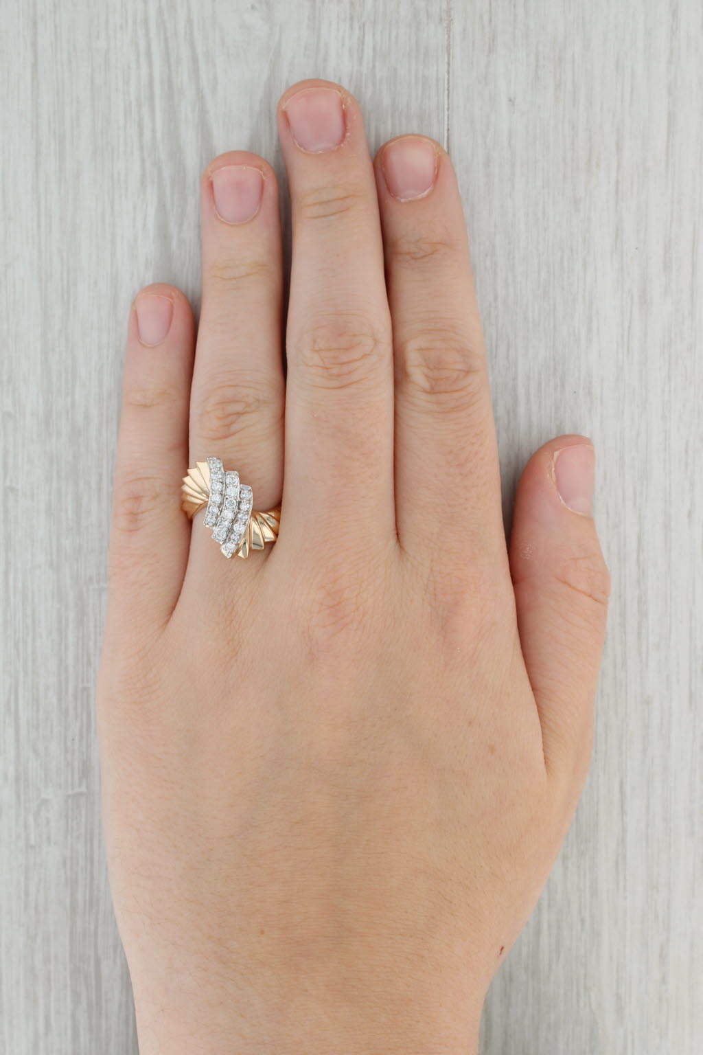 Gray Vintage 0.45ctw Diamond Twist Cocktail Ring 14k Yellow Gold Size 7.5