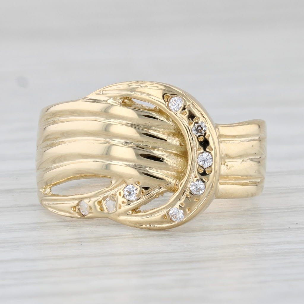 Light Gray Cubic Zirconia Ring 18k Yellow Gold Scalloped Band Size 7.25