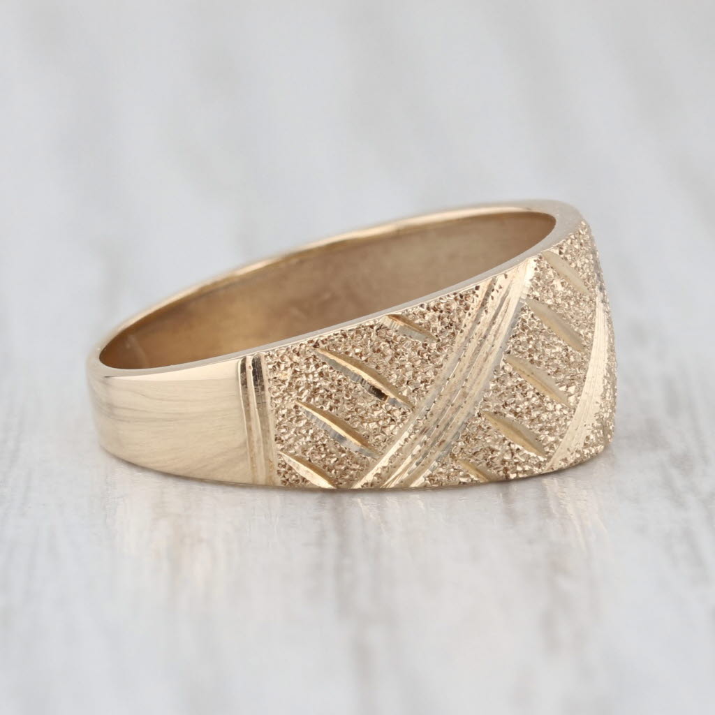 Brushed Cross Hatch Pattern Ring 10k Yellow Gold Size 6 Band